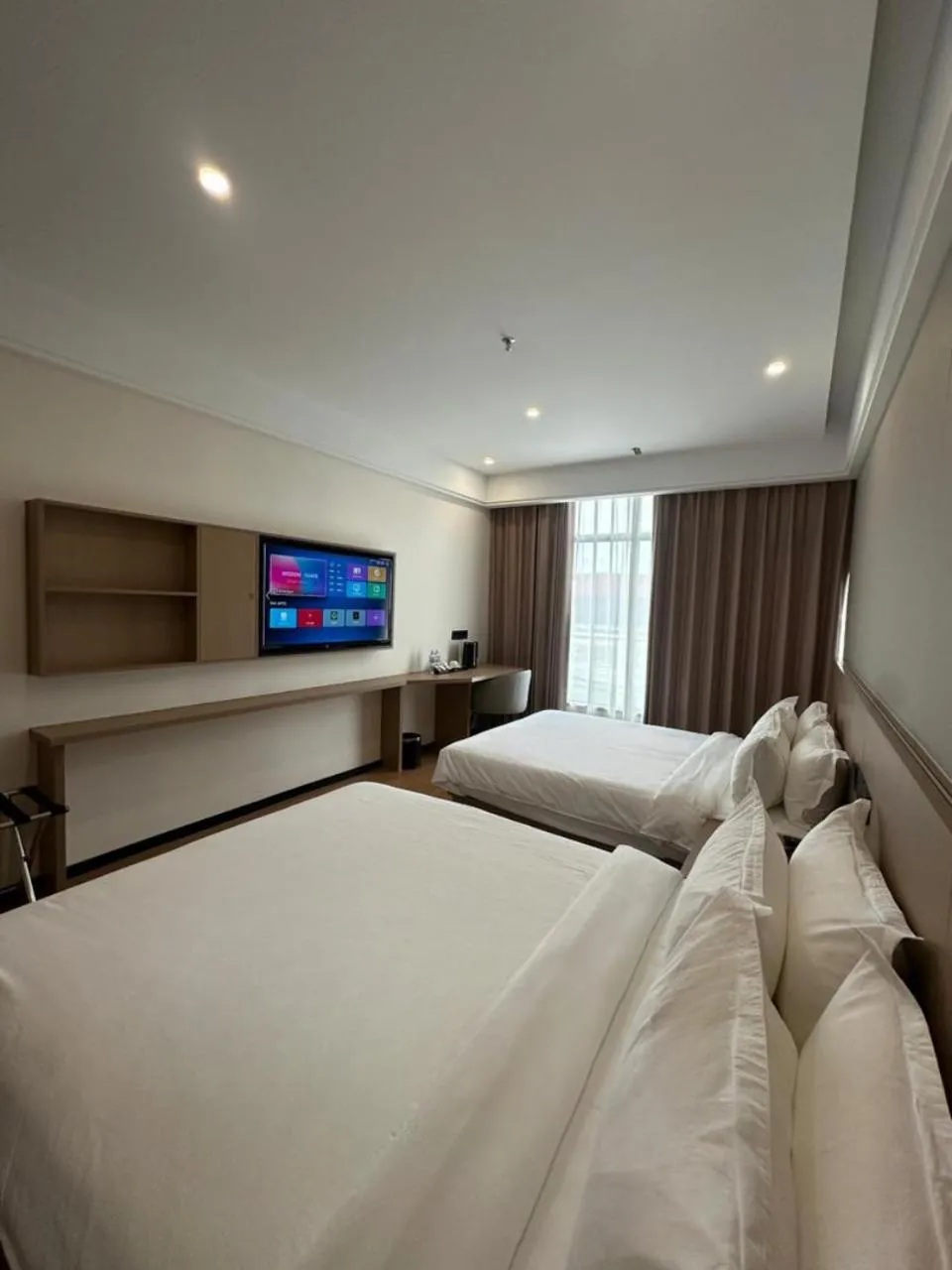 Deluxe Queen Room with Two Queen Beds in The MAJULAN Hotel