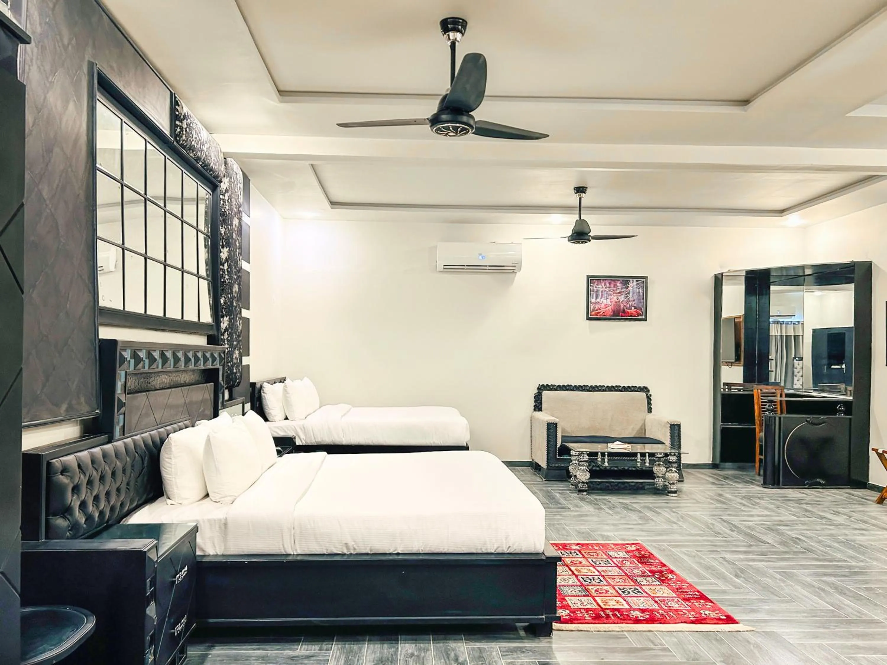 Bedroom, Bed in Hotel One University Sukkur