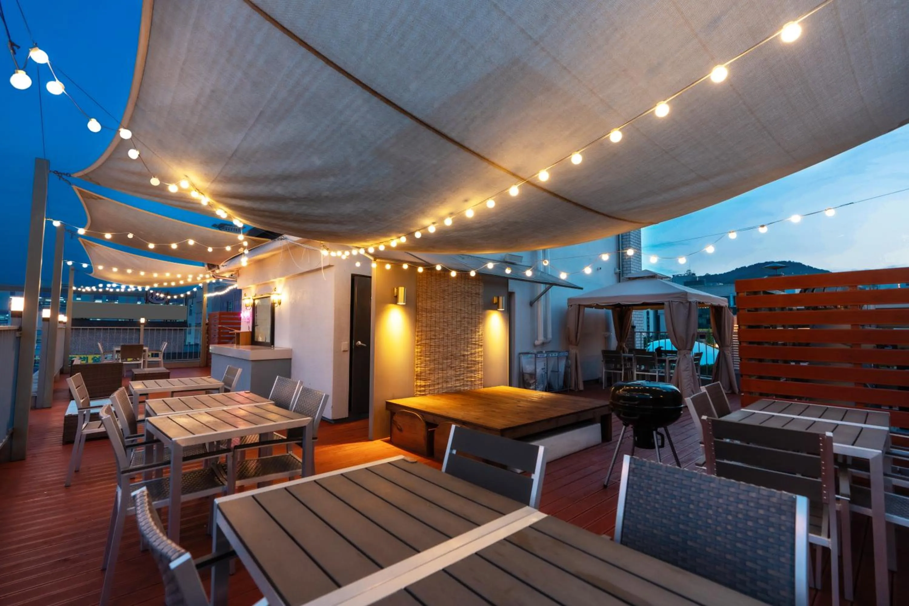 BBQ facilities in Hotel Ippda Wonju