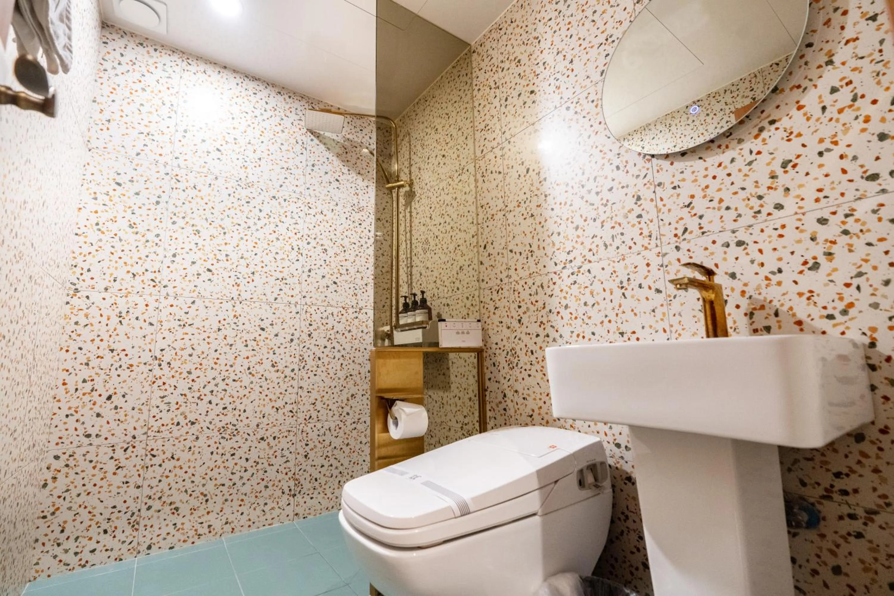 Bathroom in Hotel Ippda Wonju