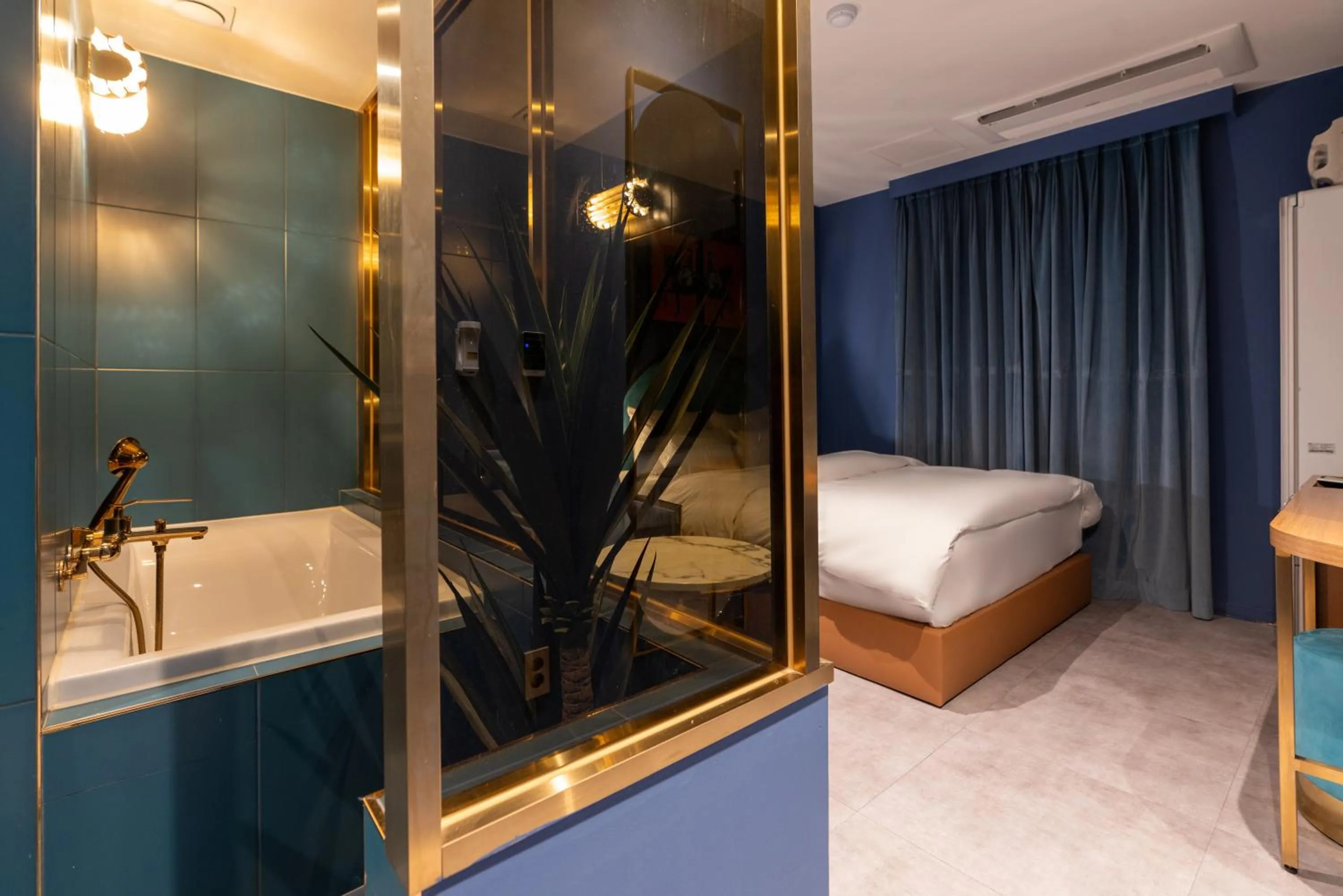 Photo of the whole room, Bed in Hotel Ippda Wonju