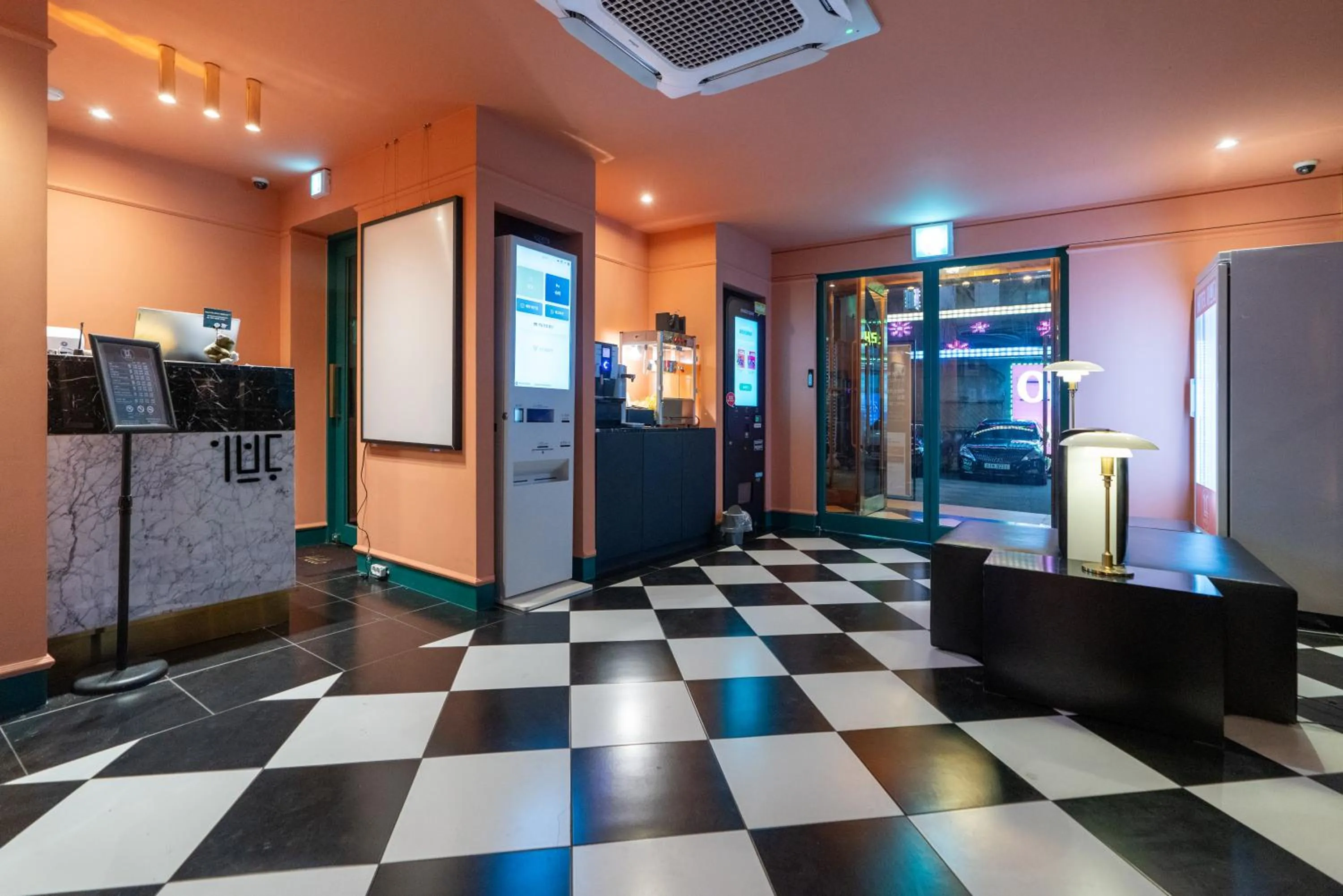 Lobby or reception in Hotel Ippda Wonju