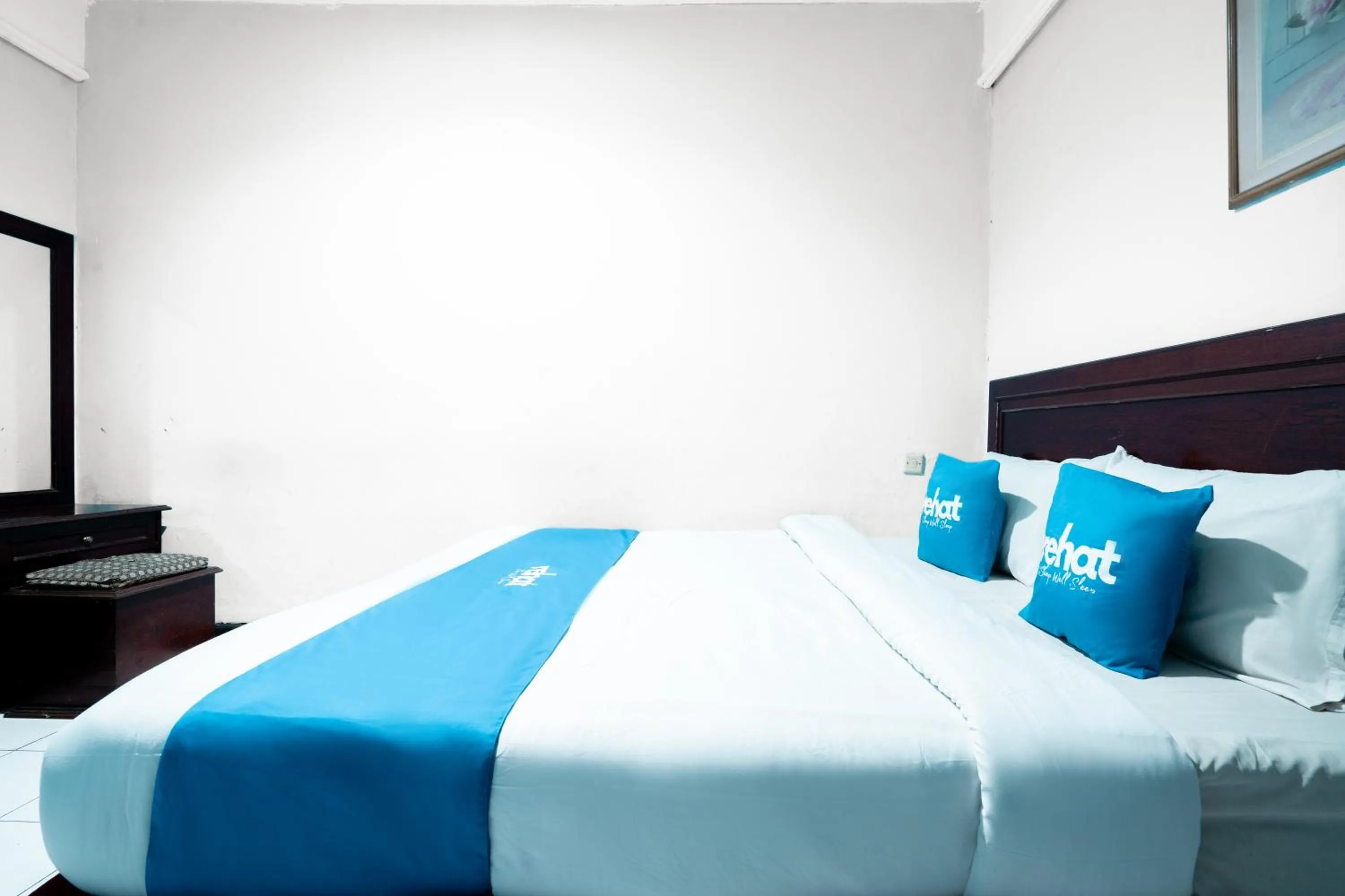 Deluxe Double Room in Sartika Hotel