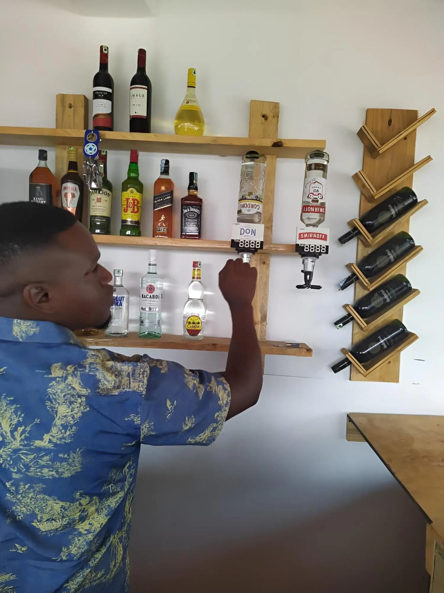 Lounge or bar in Andy's Inn