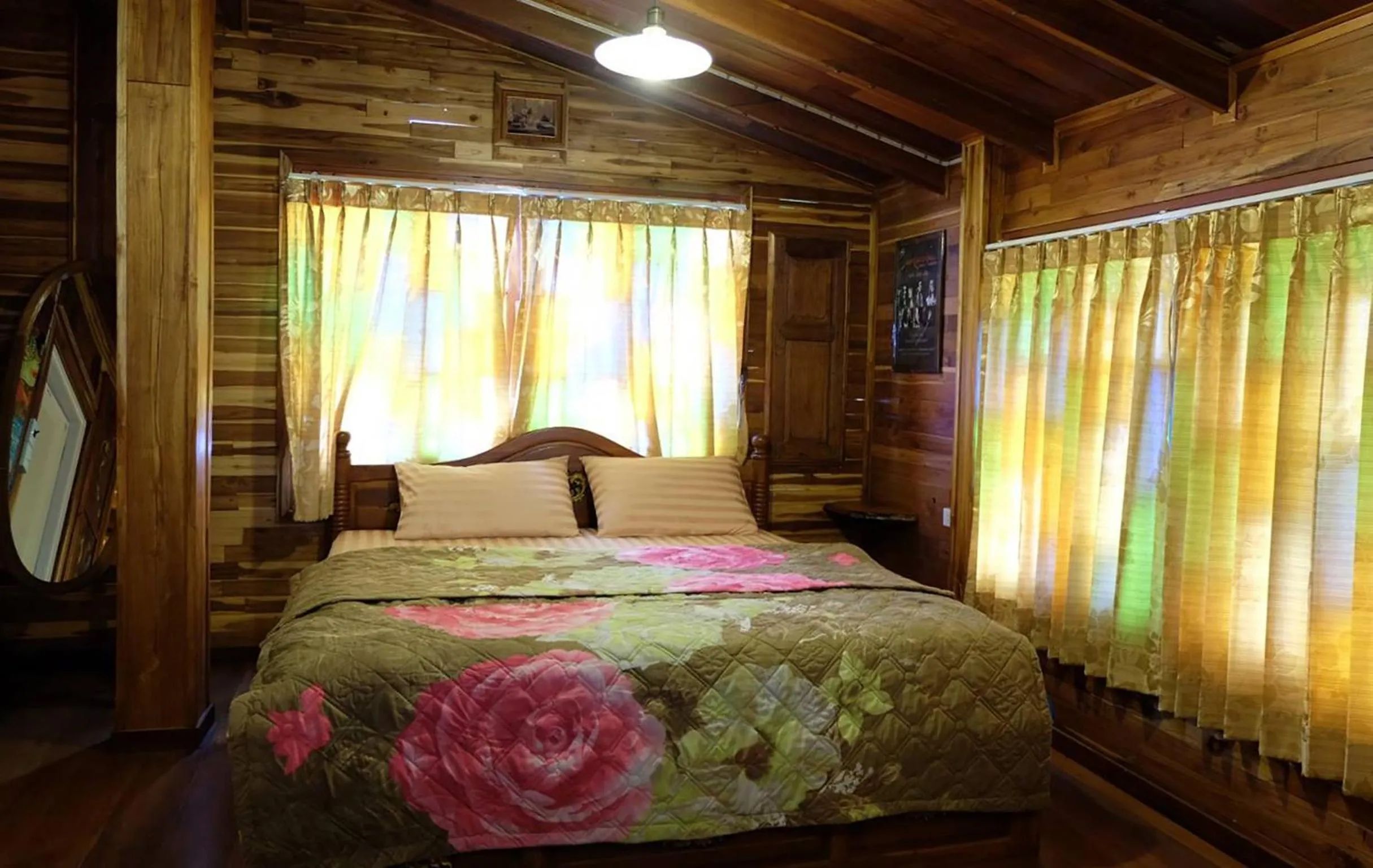 Bed in Klong Suan Plue Resort