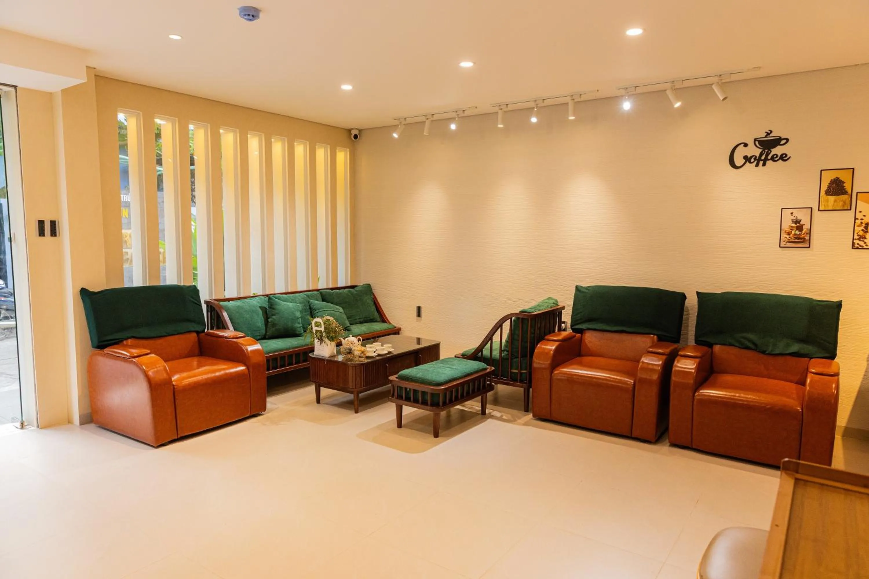 Communal lounge/ TV room in Central Boutique Villa , in old Town