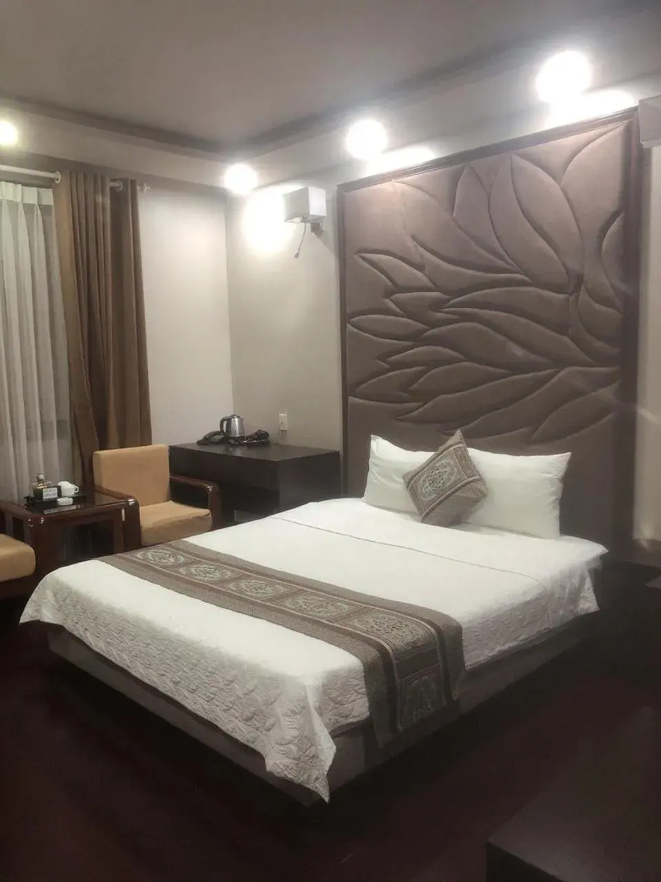 Deluxe Double Room in Holiday Hotel Deluxe Double Room in Holiday Hotel