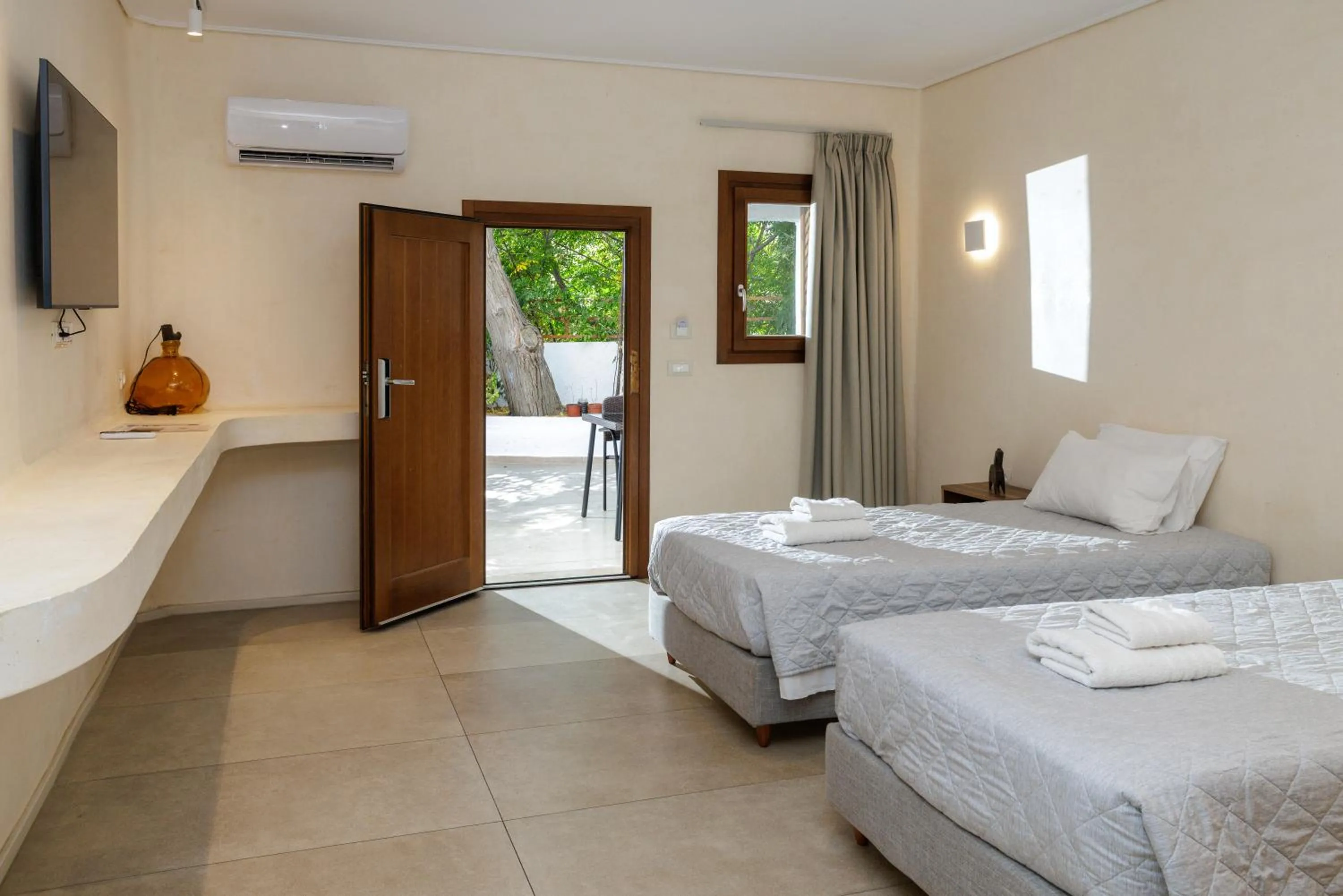 Bed in Edem Garden Residence by Estia