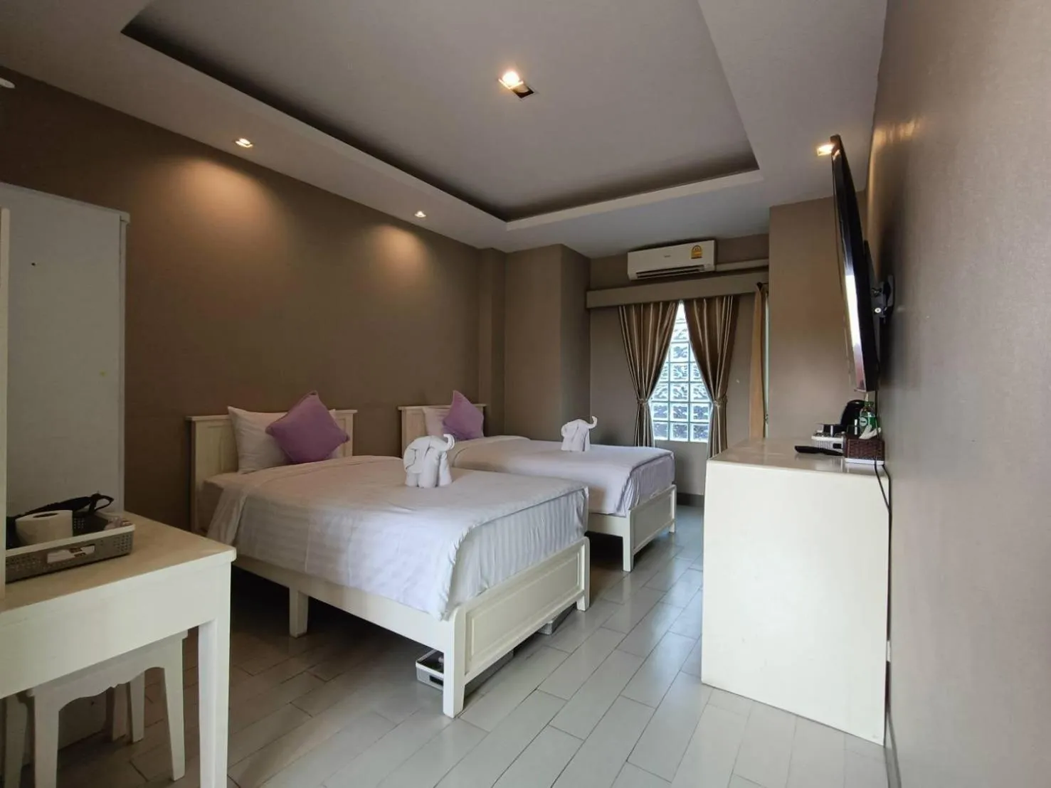 Bed in The Guest Chang Moi Boutique Hotel