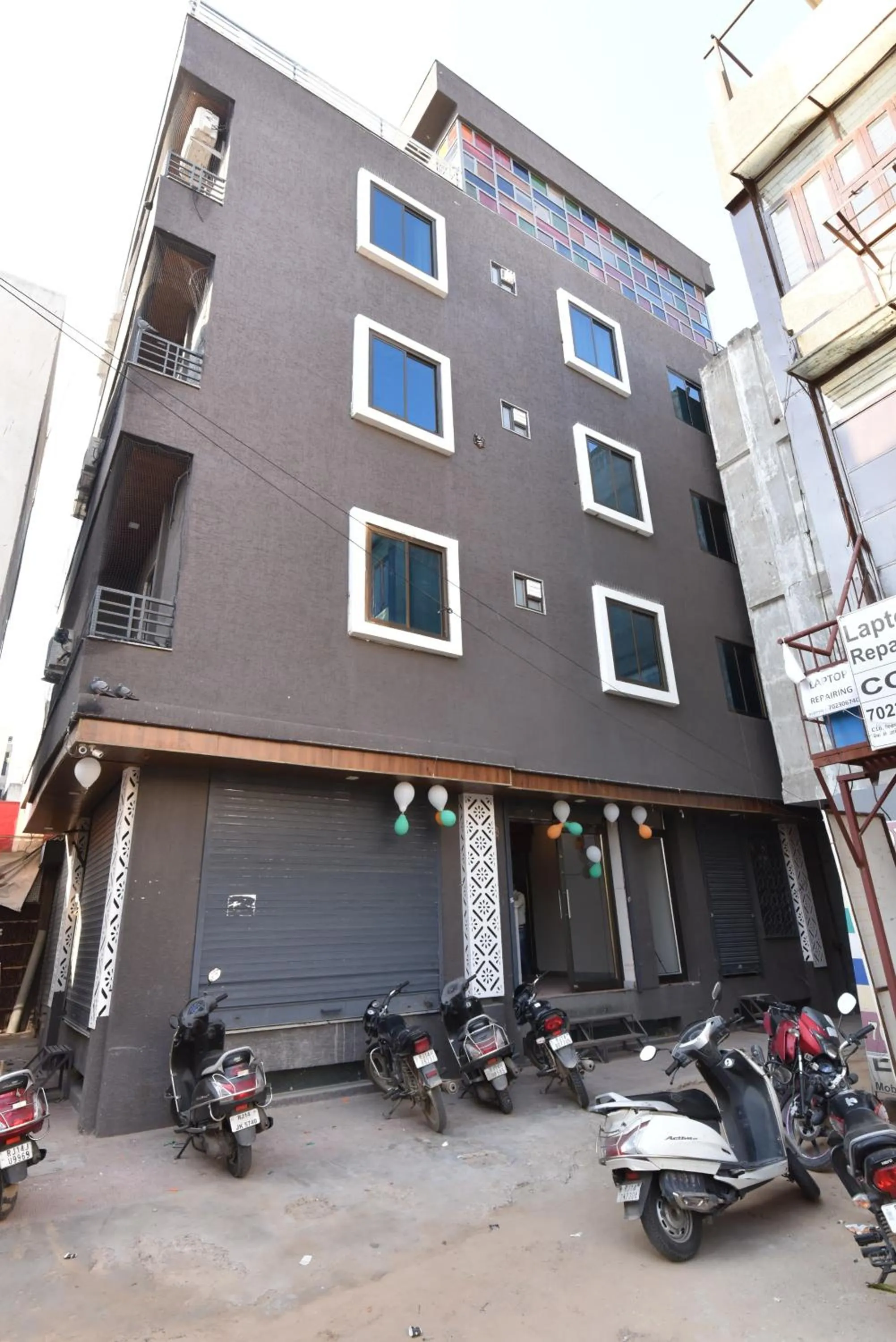 Property building in Hotel Kailash Villa