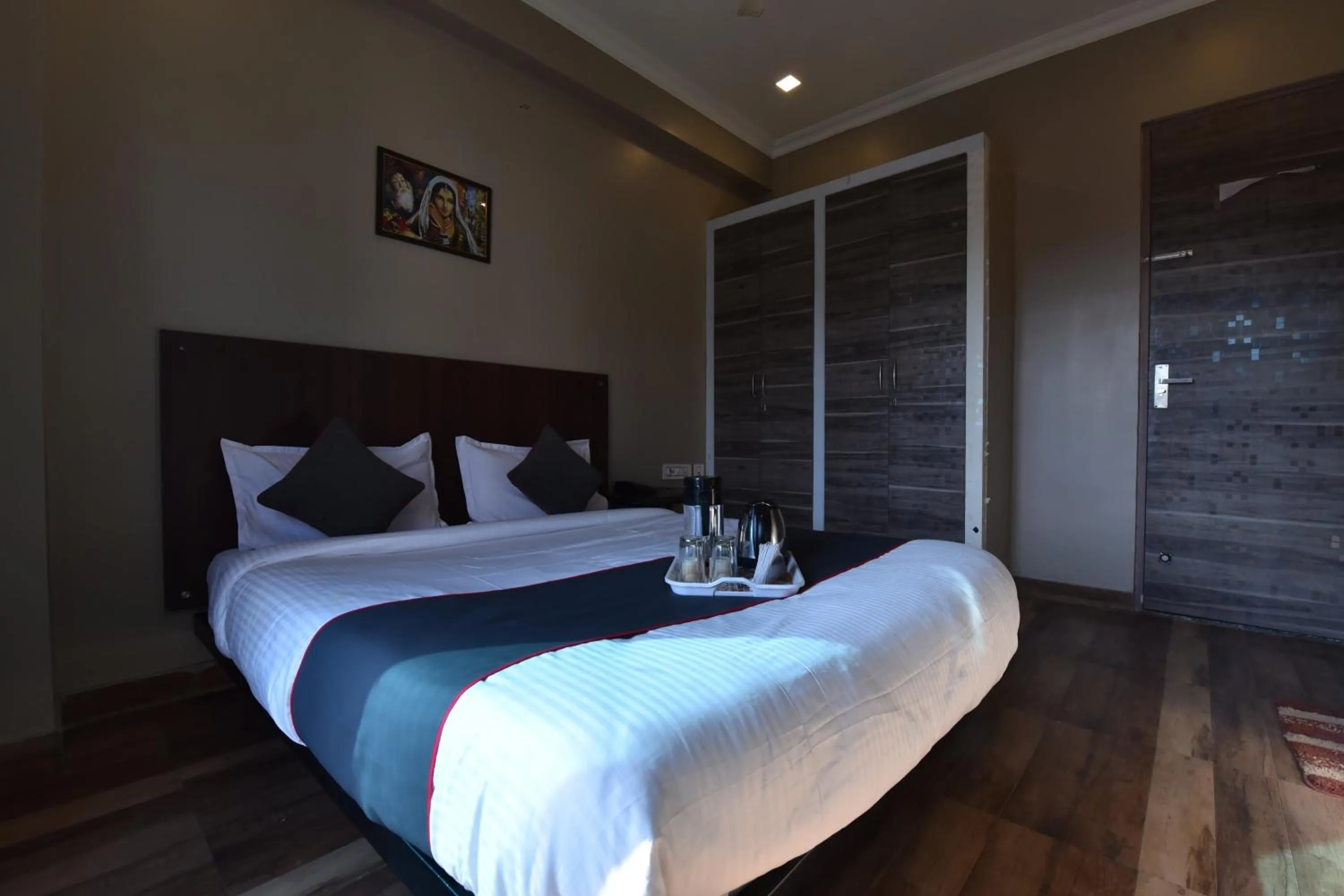 Bedroom, Bed in Hotel Kailash Villa