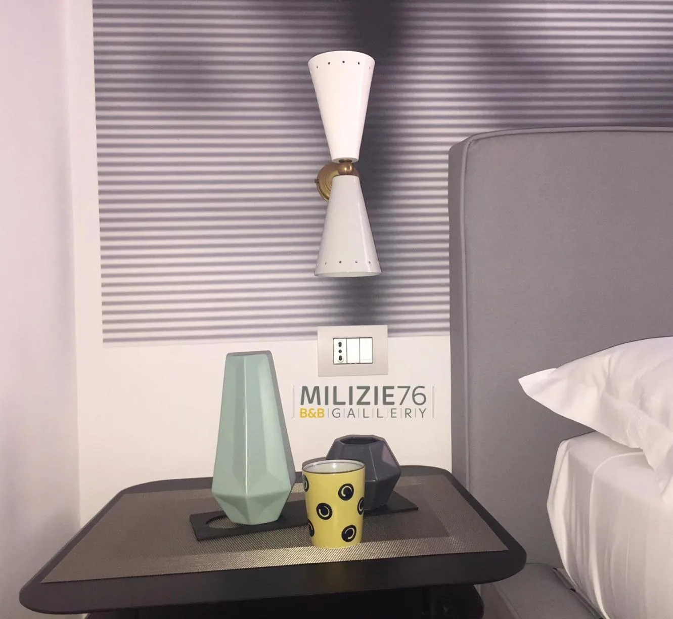 Decorative detail in Milizie 76 Gallery