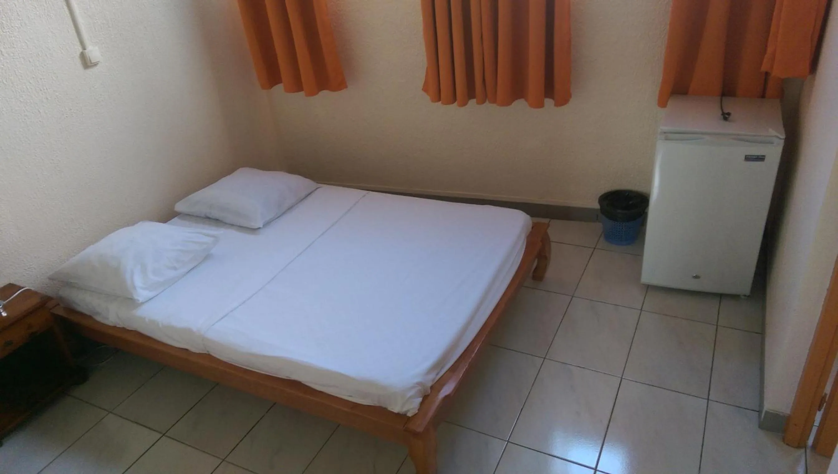 Bed in Hôtel Le Nathania
