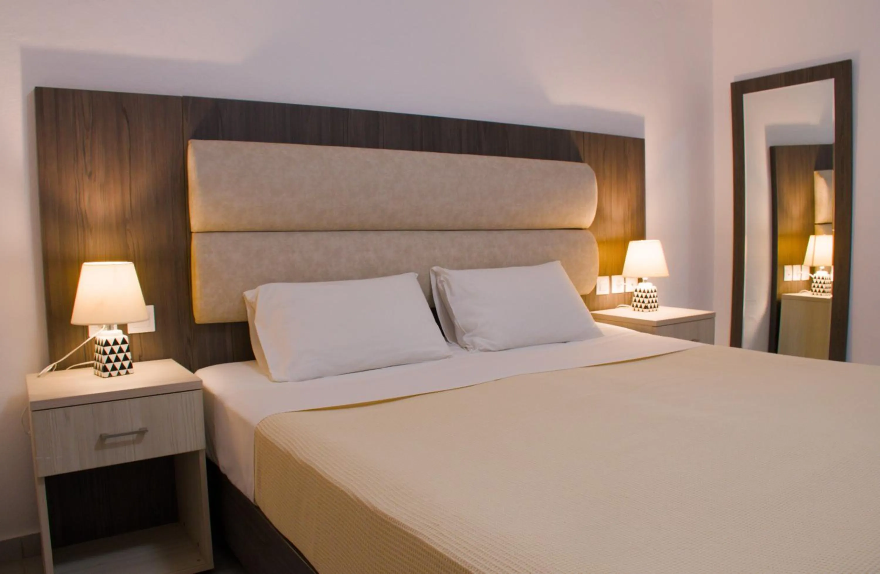 Castello Bianco Aparthotel