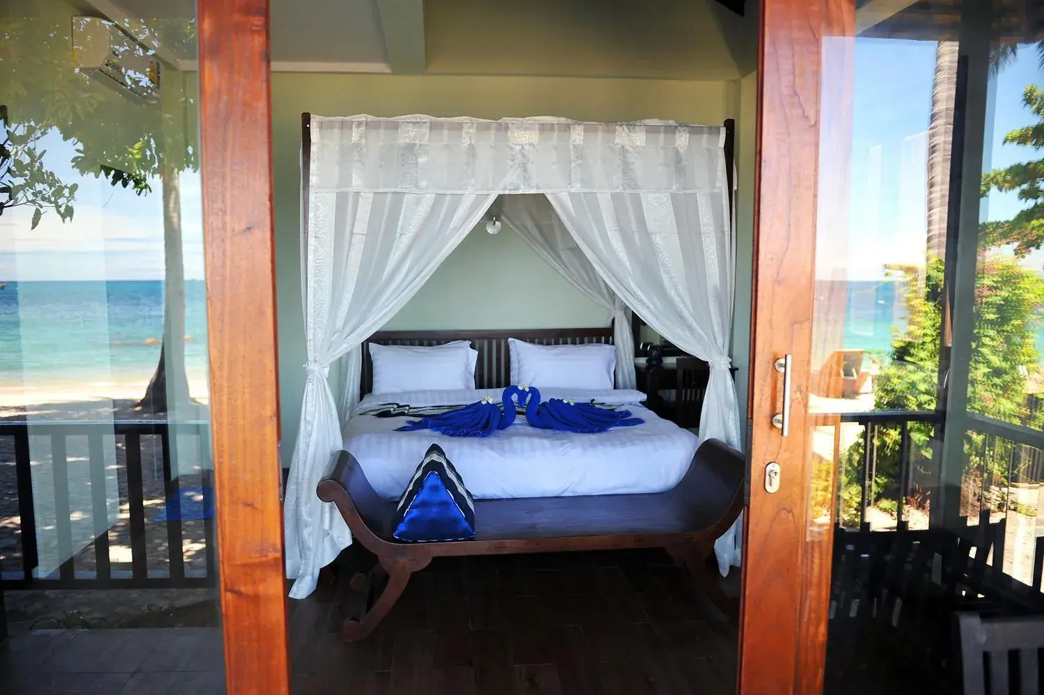 Bedroom, Bed in Koh Tao Beach Club Bedroom, Bed in Koh Tao Beach Club