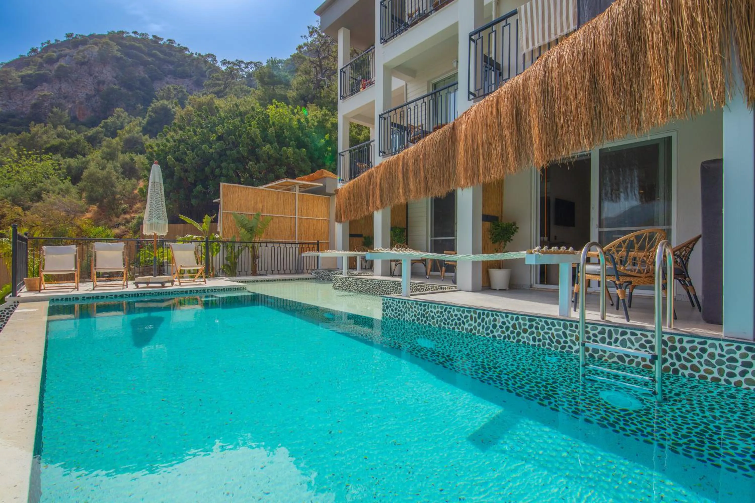 Balcony/Terrace in Morina Deluxe Hotel