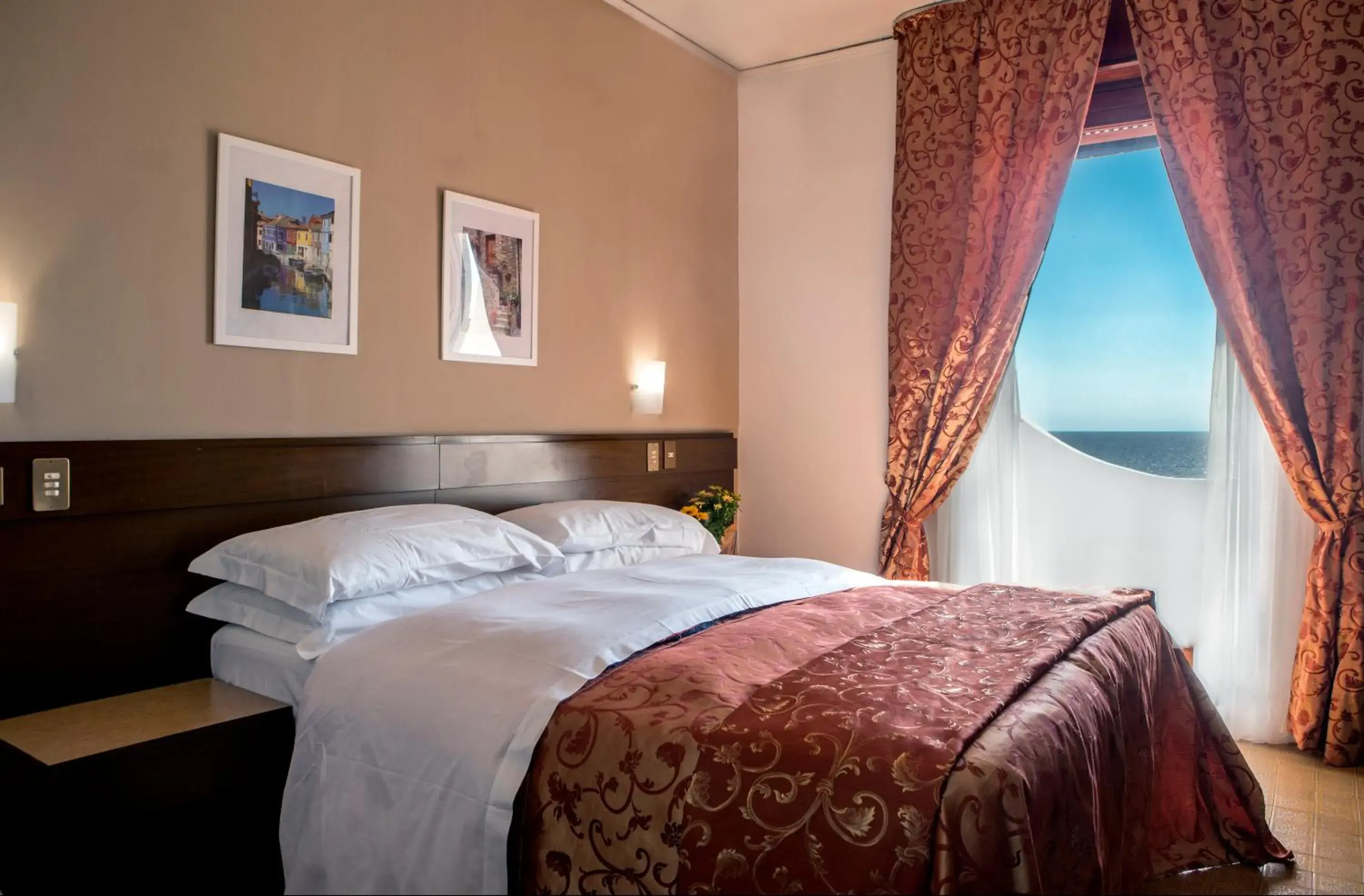 Double Room with Balcony and Sea View in Hotel Sinuessa Terme Double Room with Balcony and Sea View in Hotel Sinuessa Terme