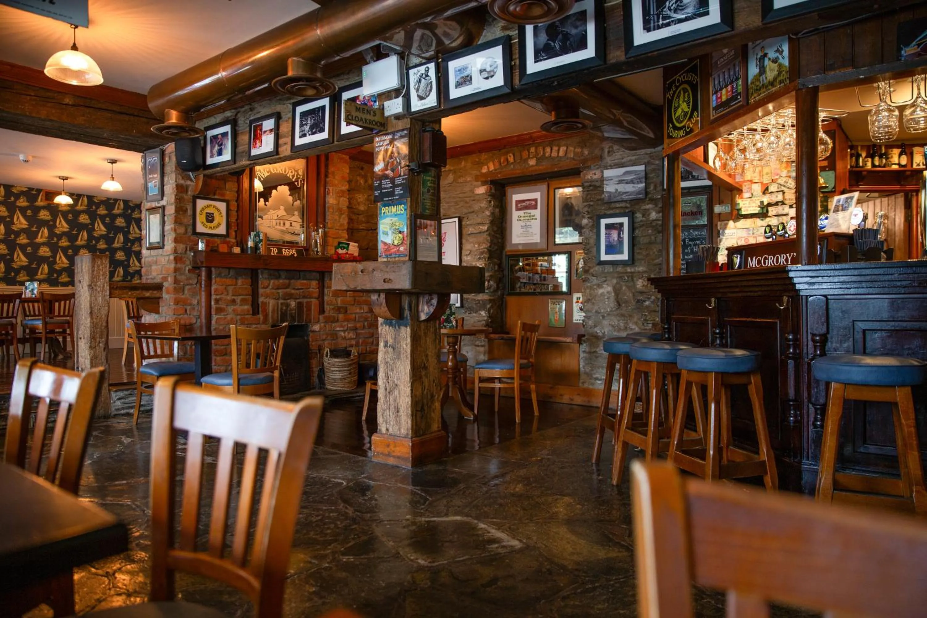 Lounge or bar in McGrorys