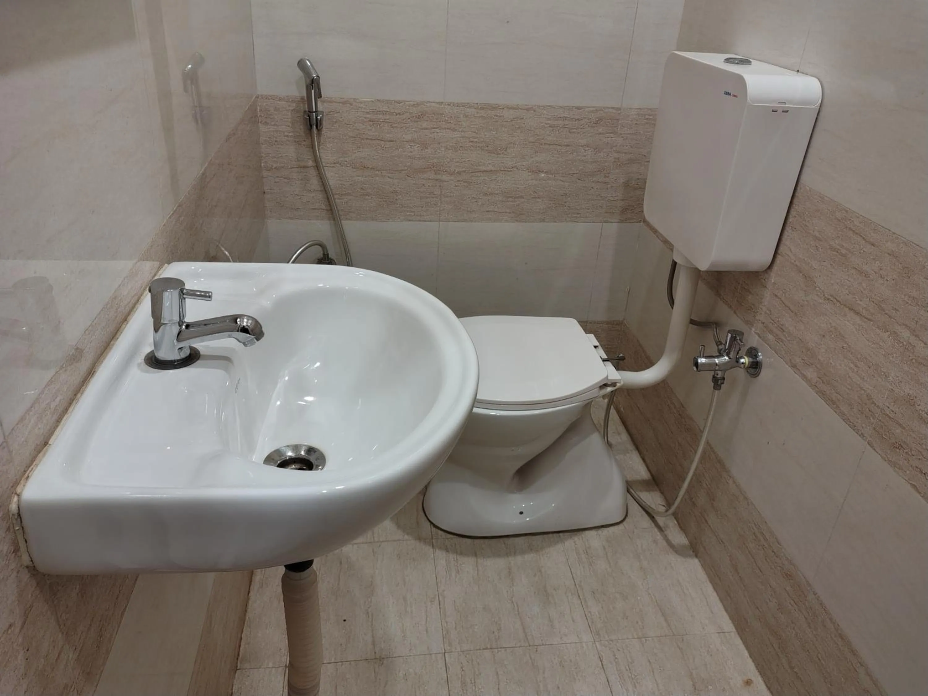 Toilet in Hotel Mrk