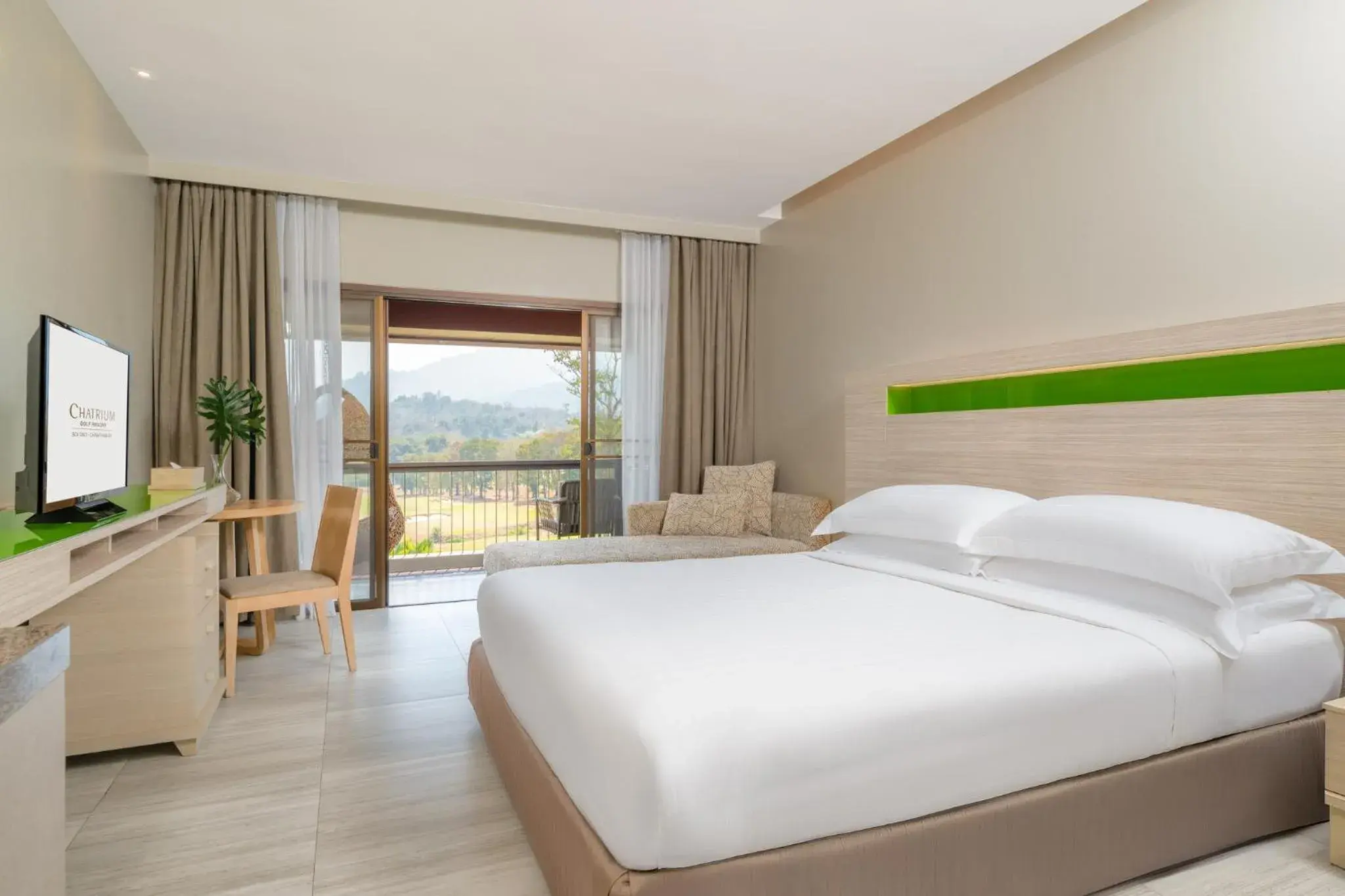 Bedroom, Bed in Chatrium Golf Resort Soi Dao Chanthaburi Bedroom, Bed in Chatrium Golf Resort Soi Dao Chanthaburi