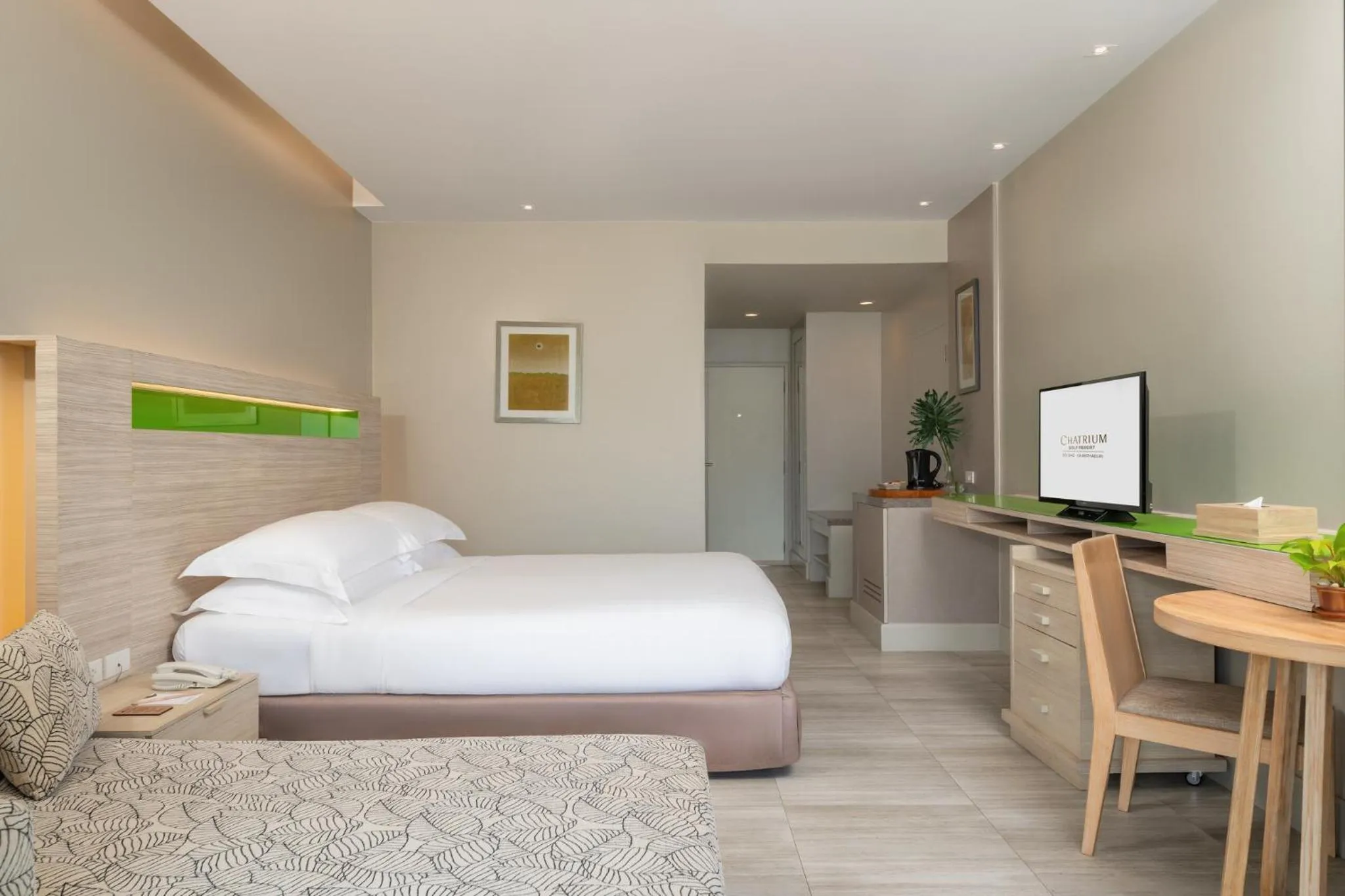 Bedroom, Bed in Chatrium Golf Resort Soi Dao Chanthaburi