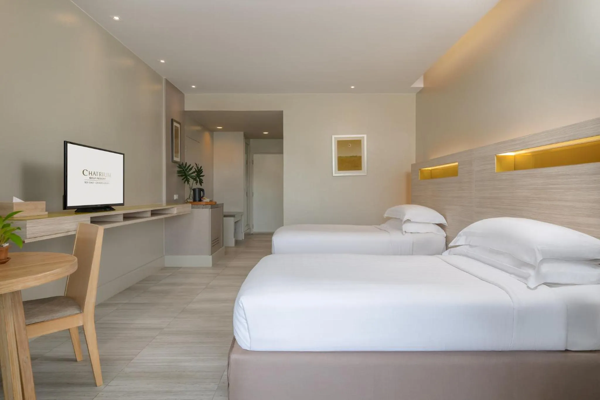 Bedroom, Bed in Chatrium Golf Resort Soi Dao Chanthaburi