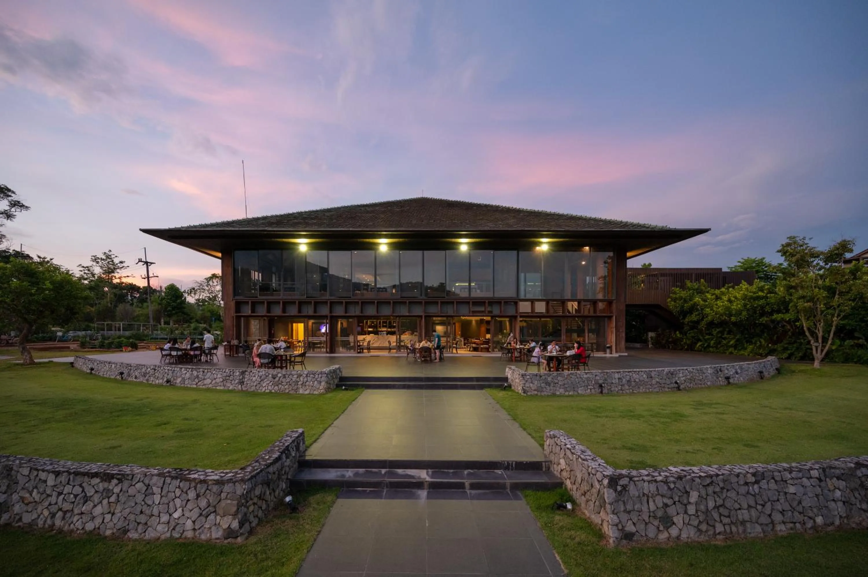 Restaurant/places to eat in Chatrium Golf Resort Soi Dao Chanthaburi