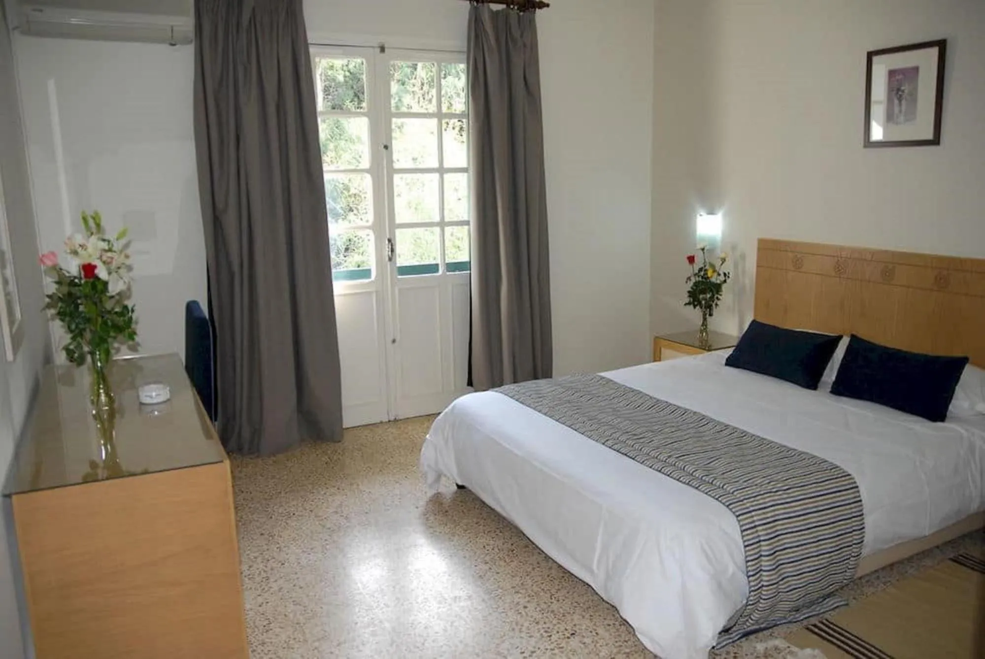 Single Room in Rihana Hotel - Ain Draham