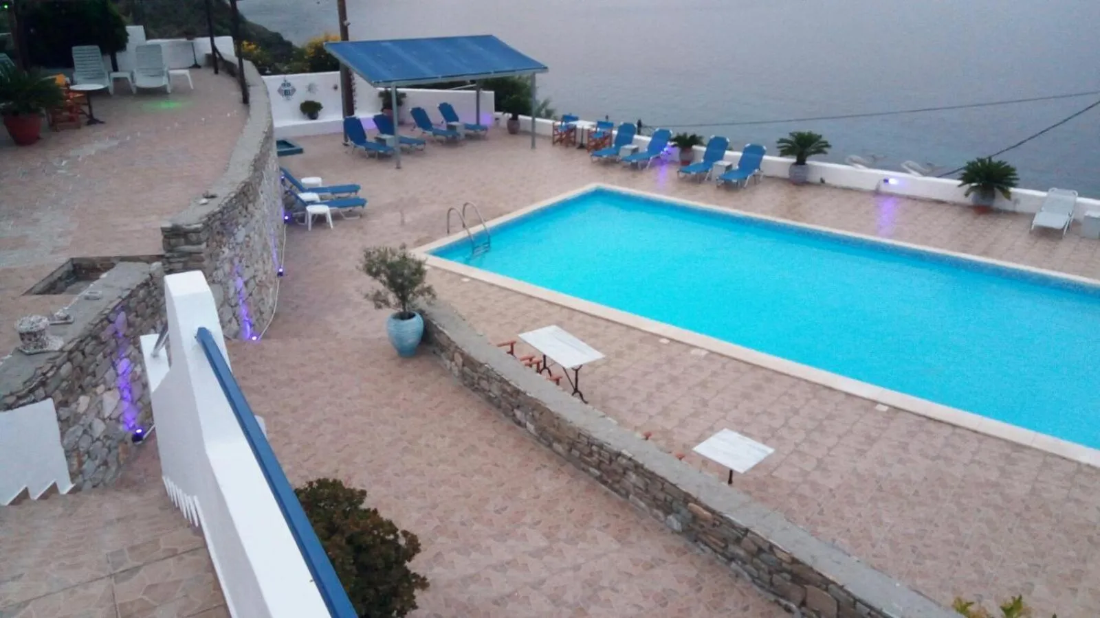 Studios Avra