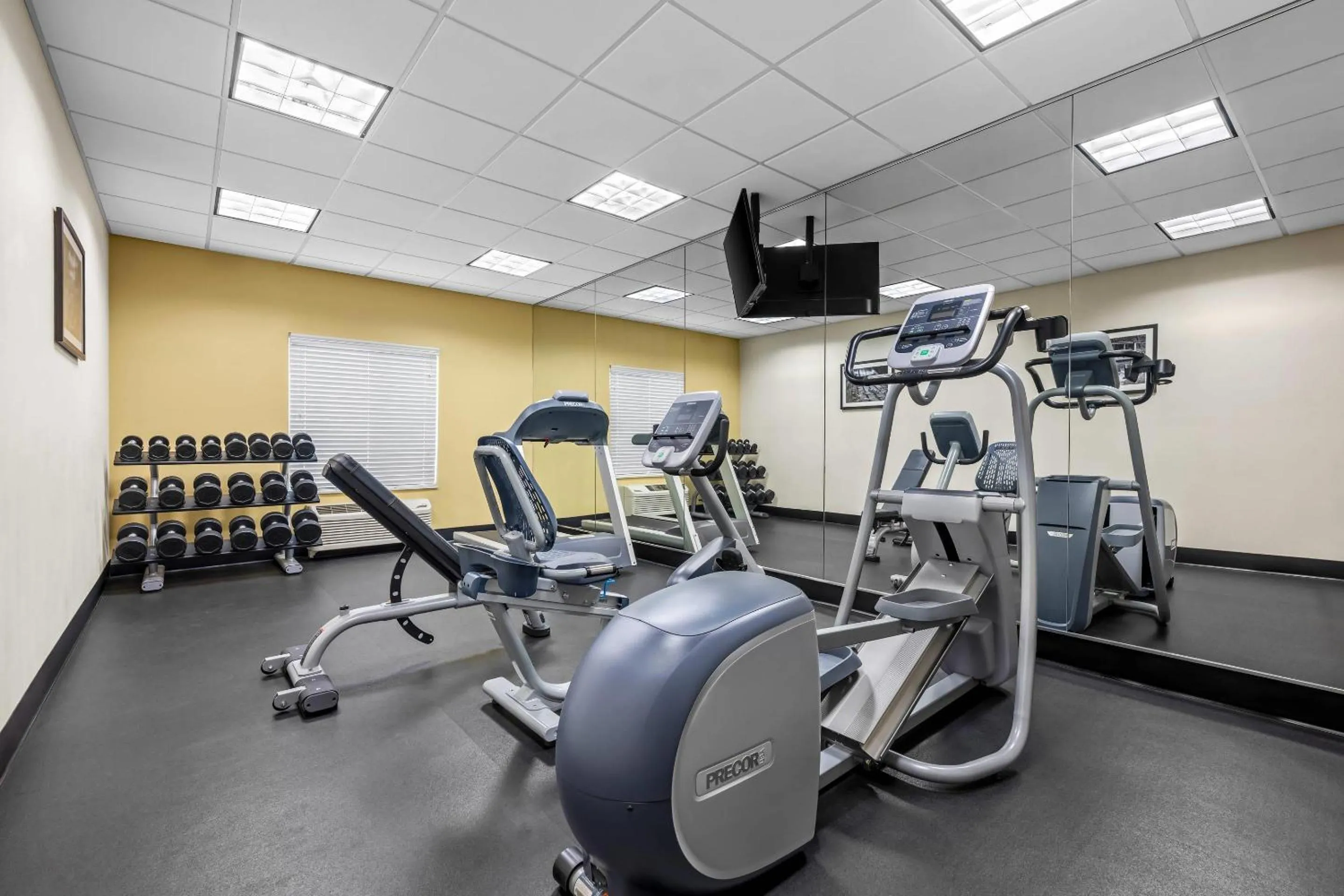 Fitness centre/facilities in Sleep Inn & Suites Jasper I-22