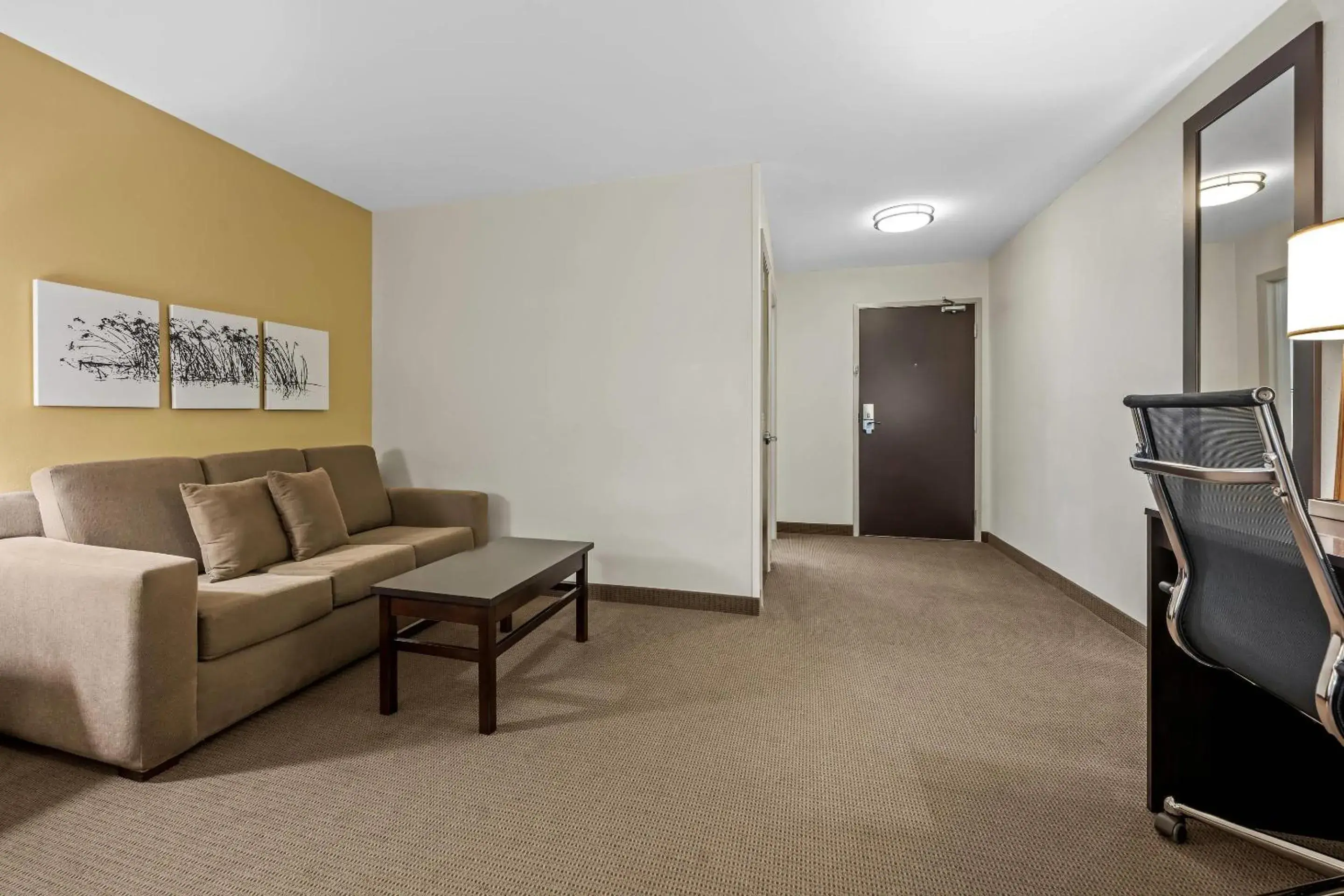 Bedroom in Sleep Inn & Suites Jasper I-22 Bedroom in Sleep Inn & Suites Jasper I-22