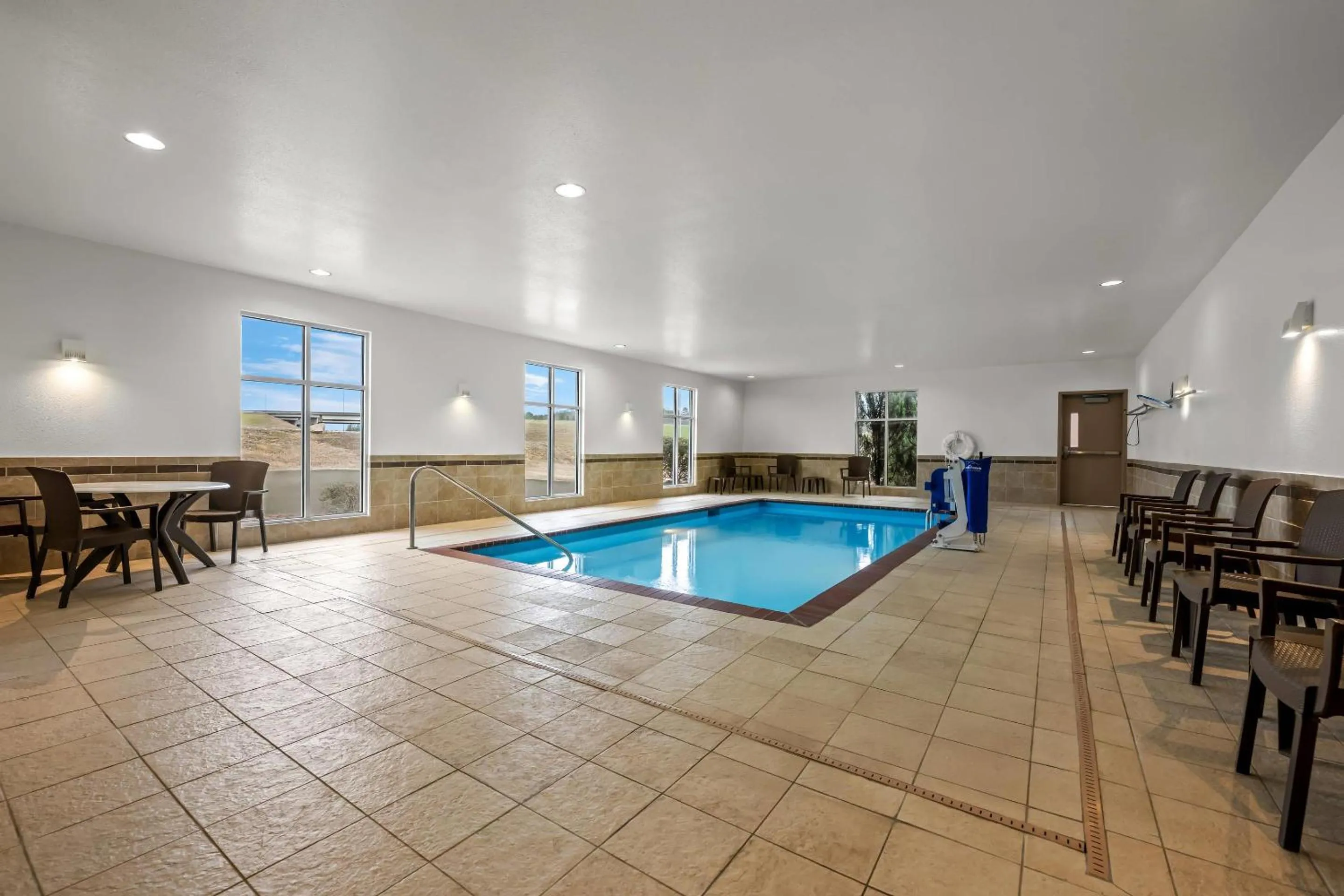 Swimming pool in Sleep Inn & Suites Jasper I-22