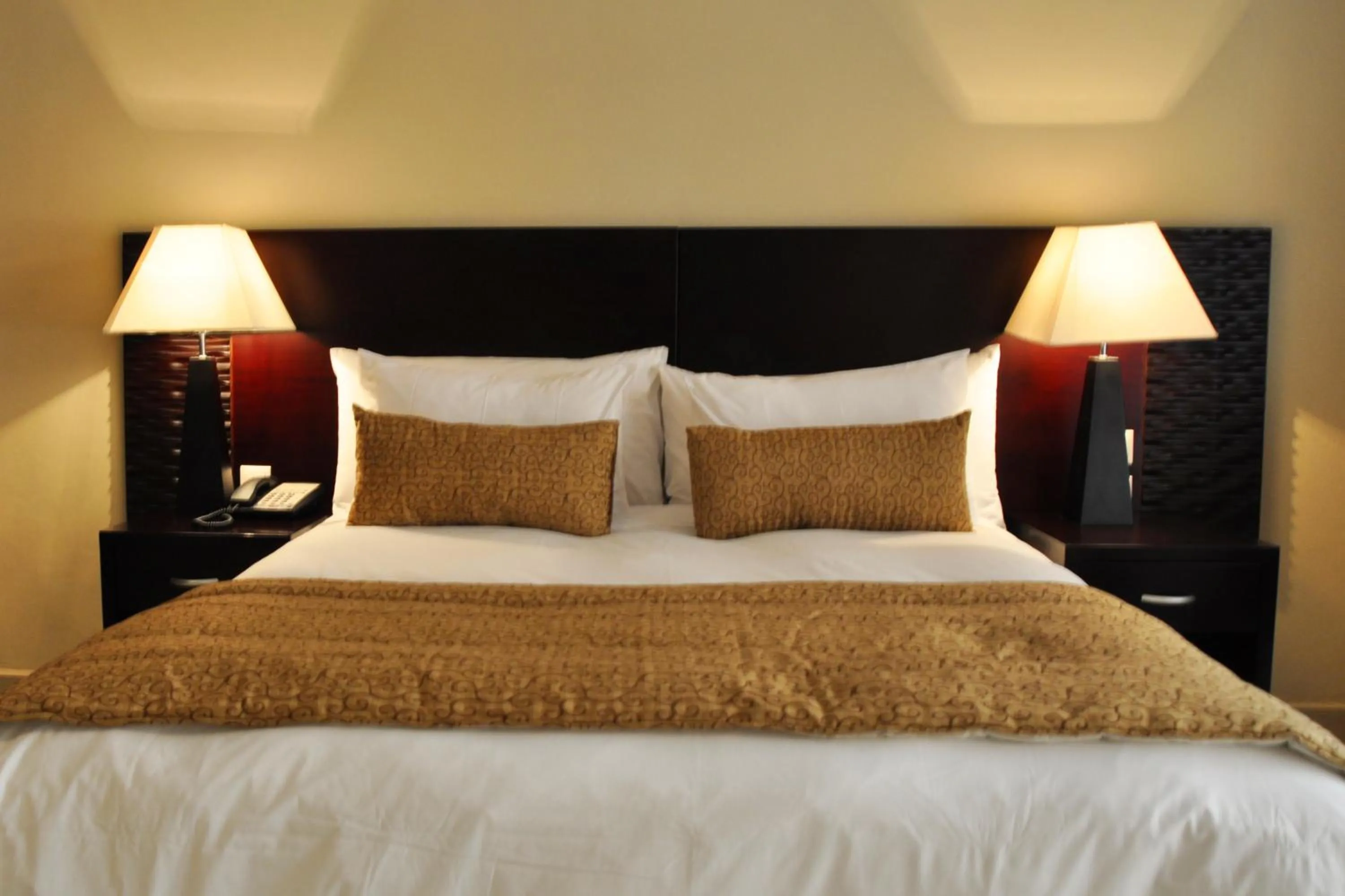 Bedroom, Bed in Hotel Royal Kinshasa