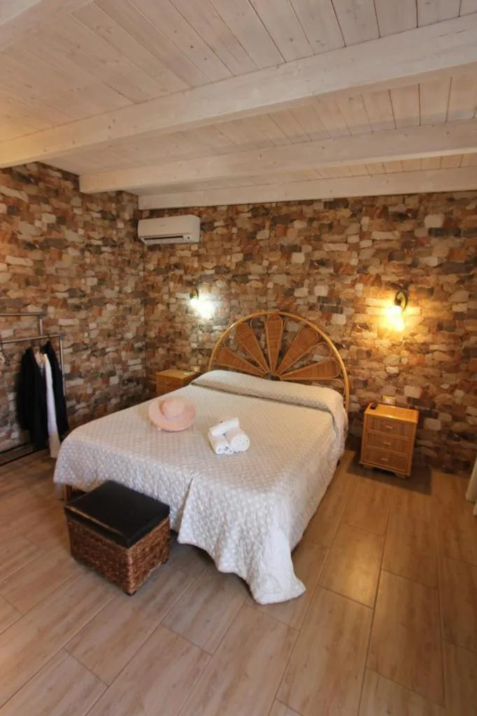 Bed in Villa Raggio di Sole parcheggio privato