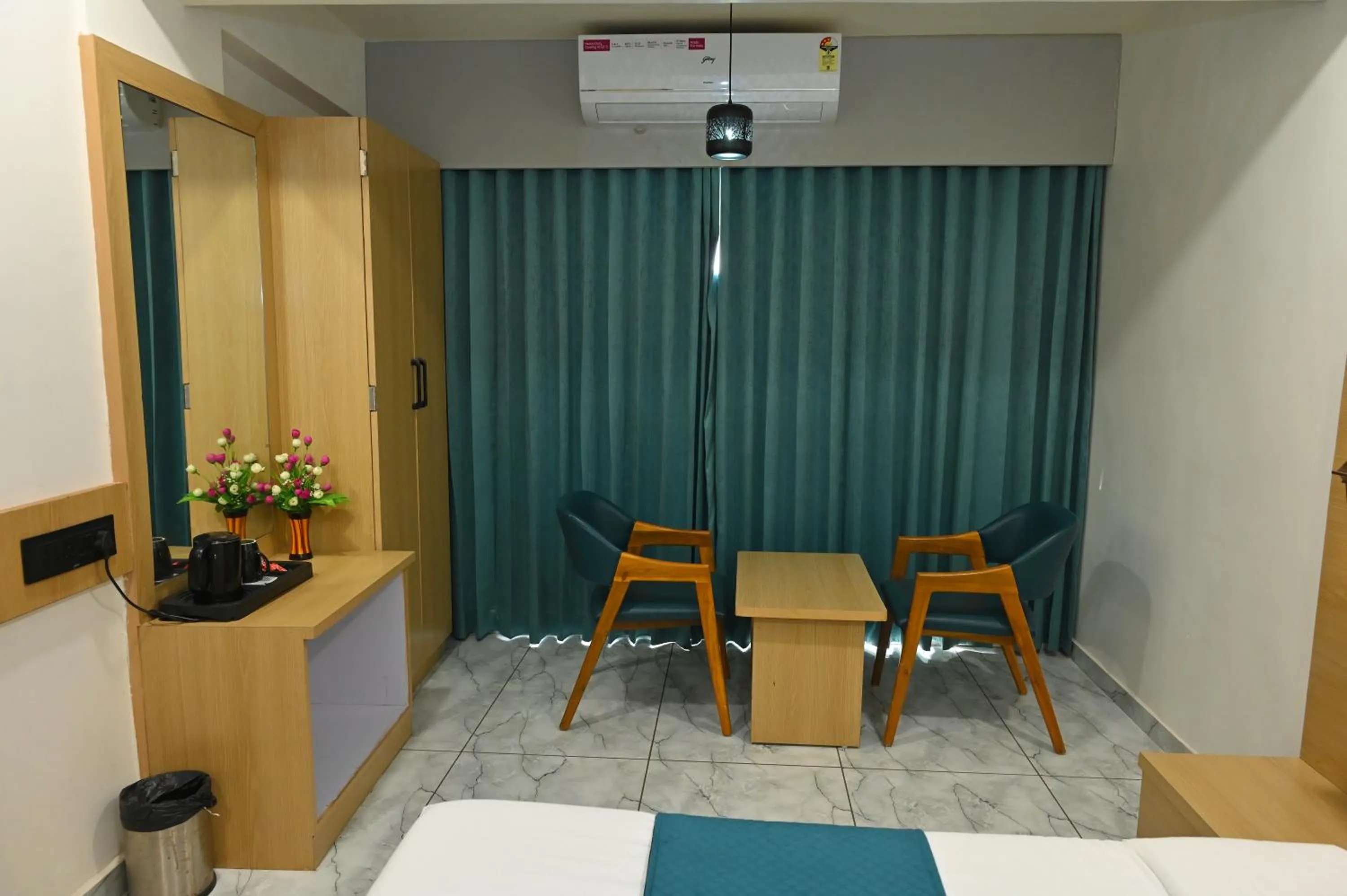 Photo of the whole room in Hotel Revanta Inn