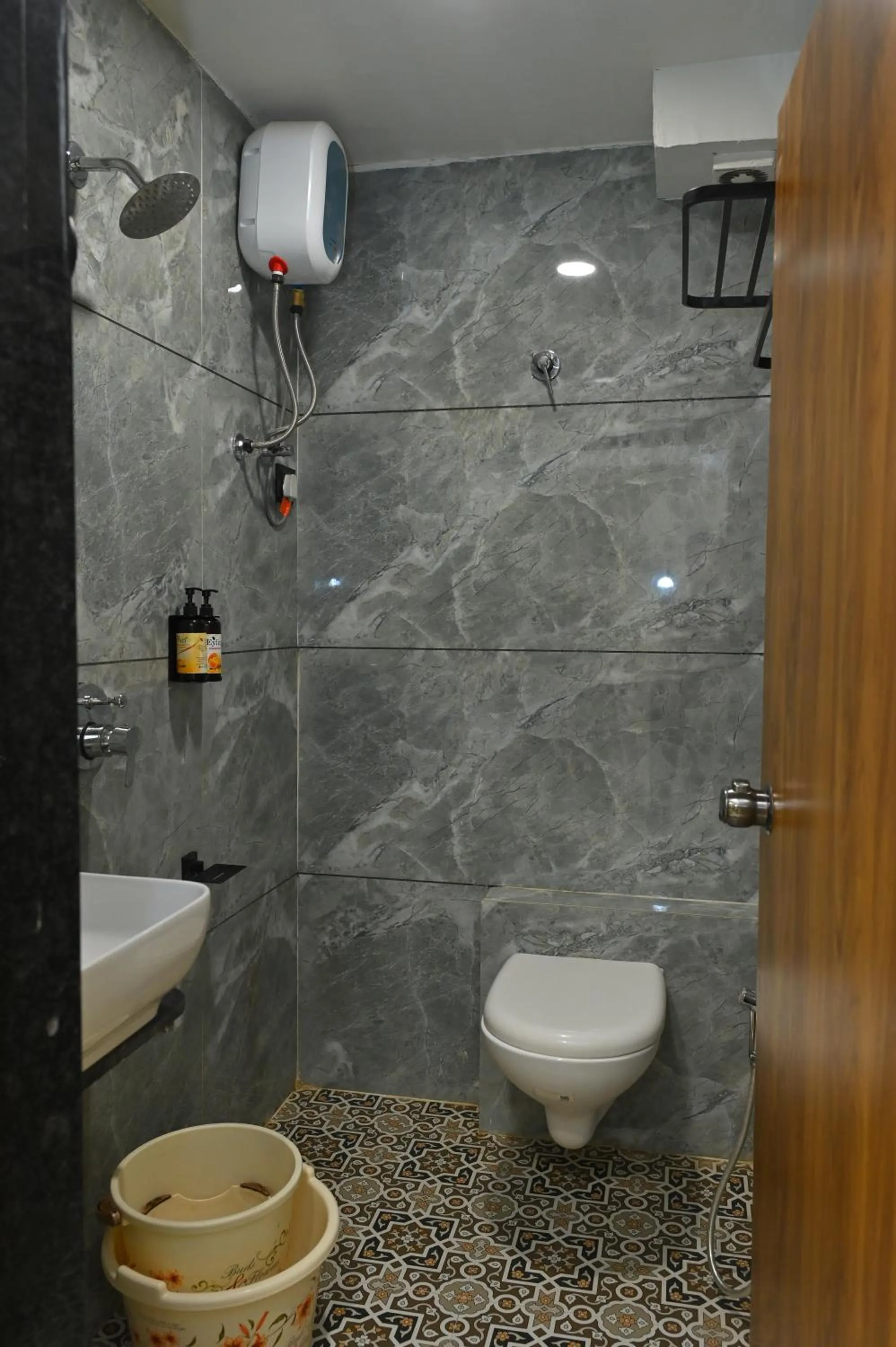 Bathroom in Hotel Revanta Inn
