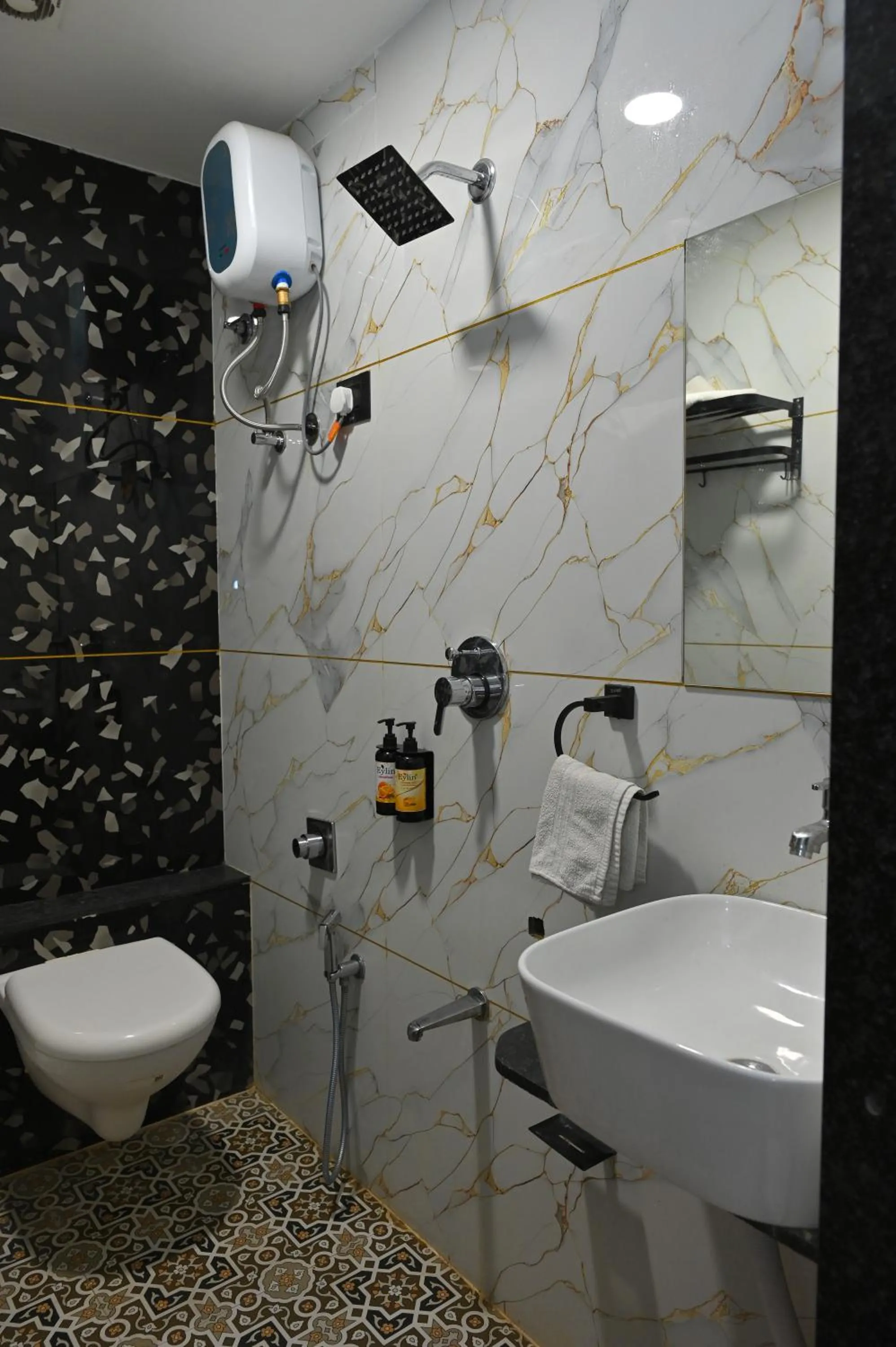 Bathroom in Hotel Revanta Inn