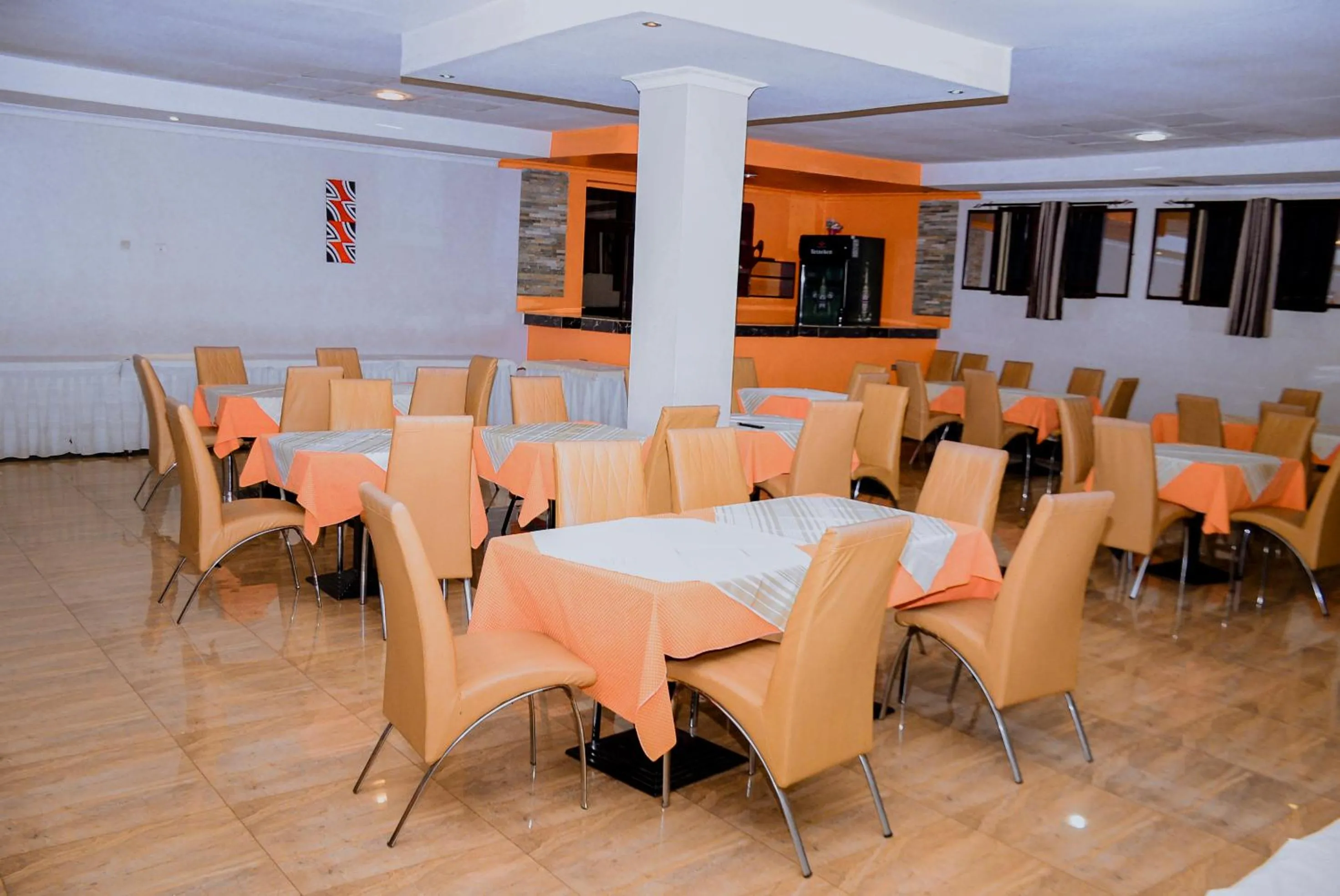 Restaurant/places to eat in Dereva Hotel Rwamagana