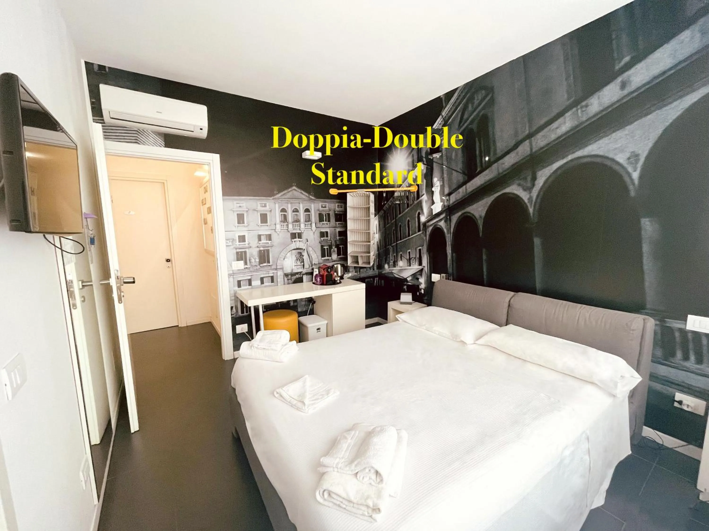 Bed in DiMoras house Verona