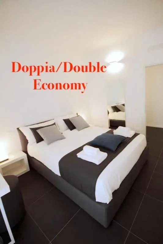 Economy Double Room in DiMoras house Verona Economy Double Room in DiMoras house Verona