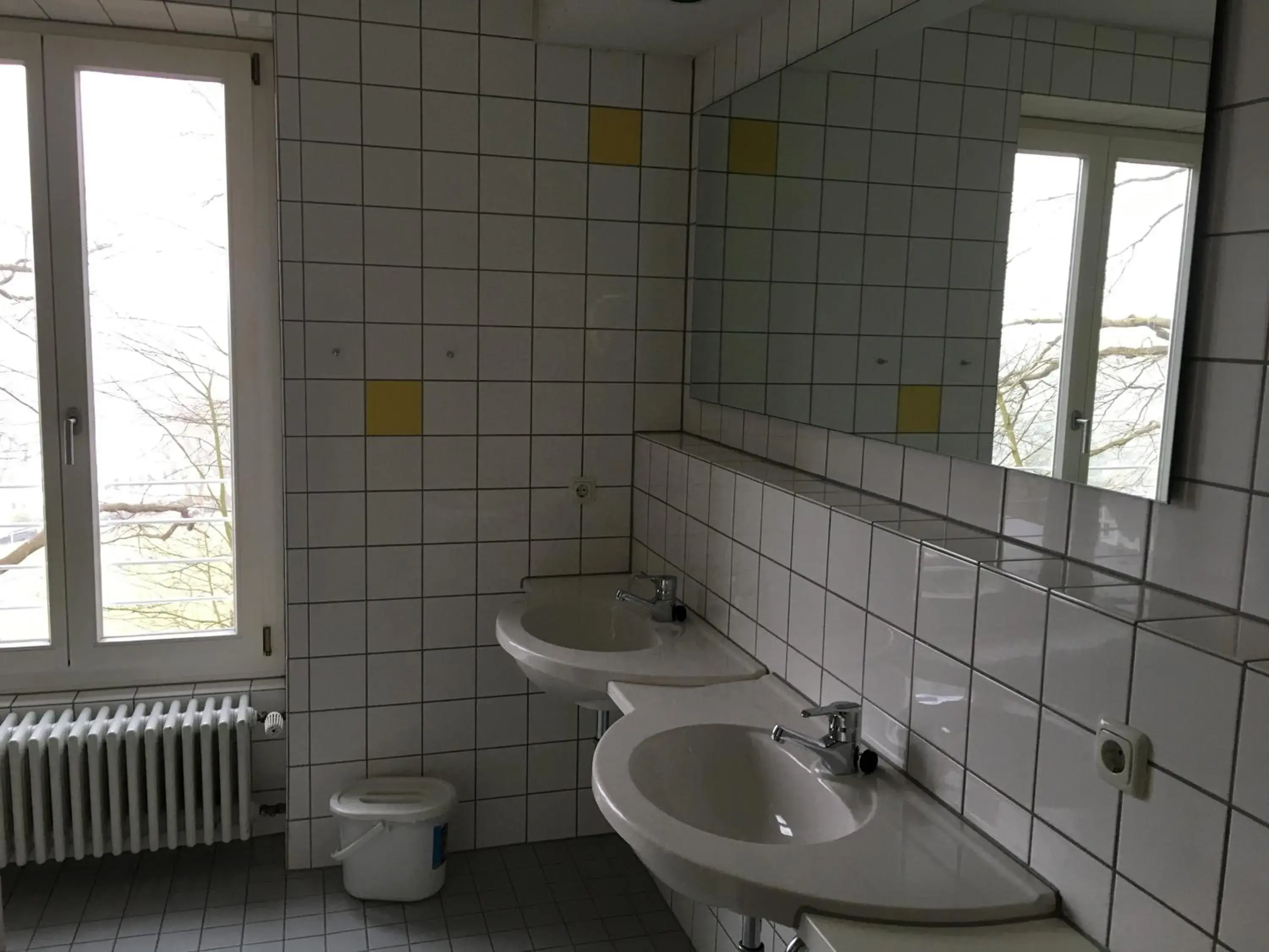 Quadruple Room with Shared Bathroom in Jugendherberge Aachen - Membership required Quadruple Room with Shared Bathroom in Jugendherberge Aachen - Membership required