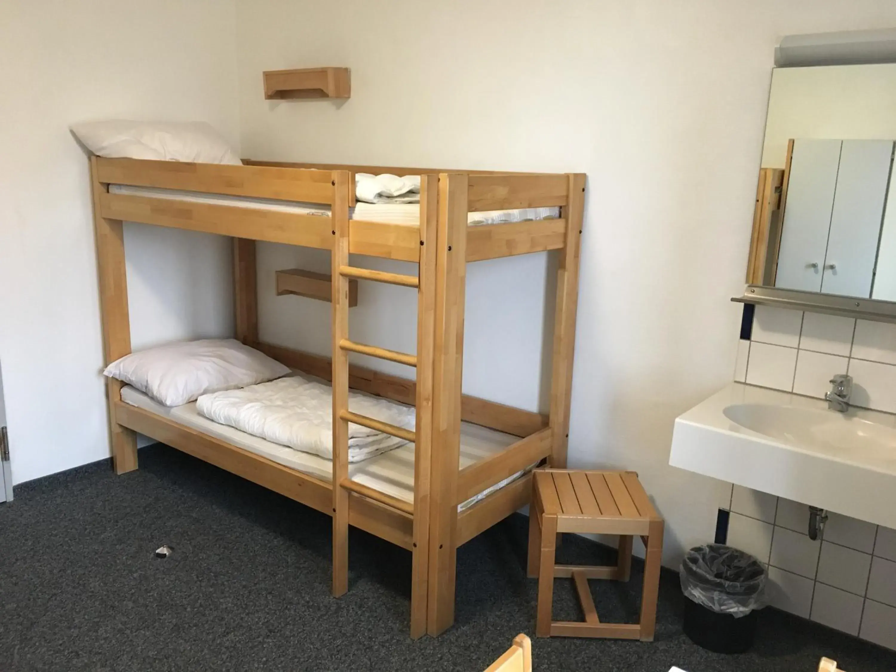 Single Bed in Male Dormitory Room in Jugendherberge Aachen - Membership required Single Bed in Male Dormitory Room in Jugendherberge Aachen - Membership required