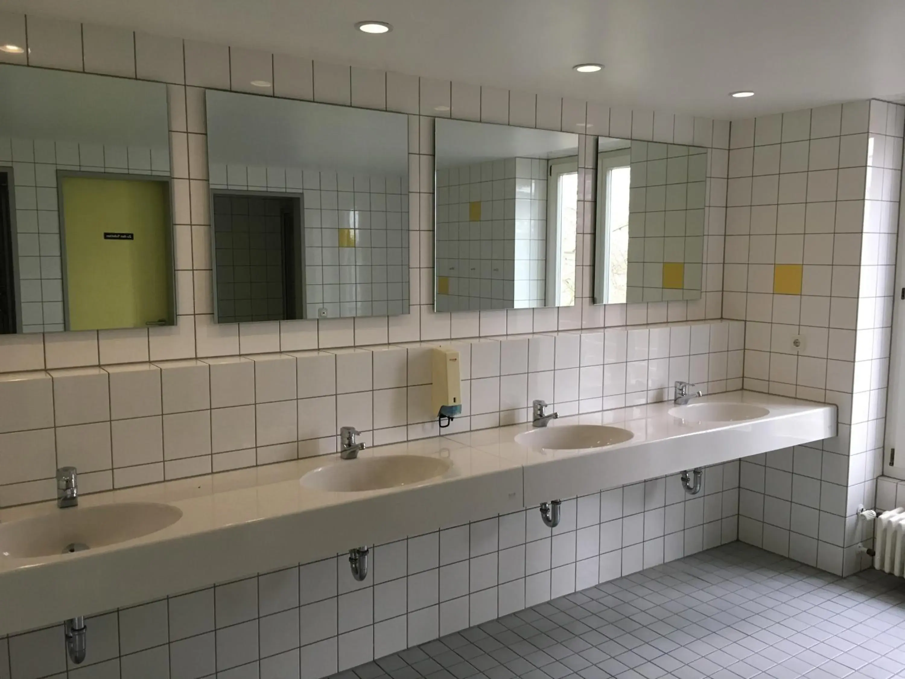 Single Bed in Male Dormitory Room in Jugendherberge Aachen - Membership required Single Bed in Male Dormitory Room in Jugendherberge Aachen - Membership required