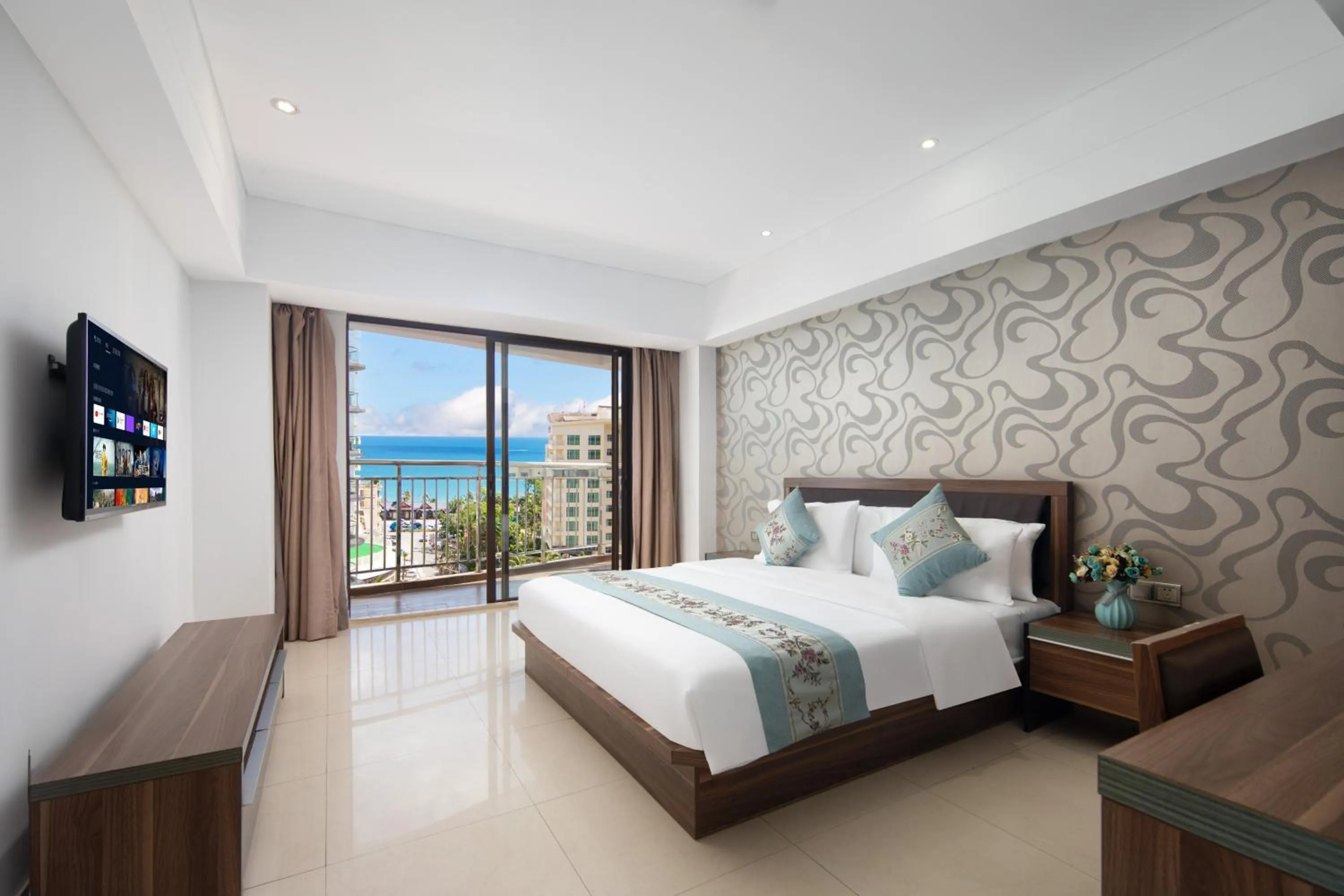 Bedroom, Bed in Sanya Xintai Seaview Hotel