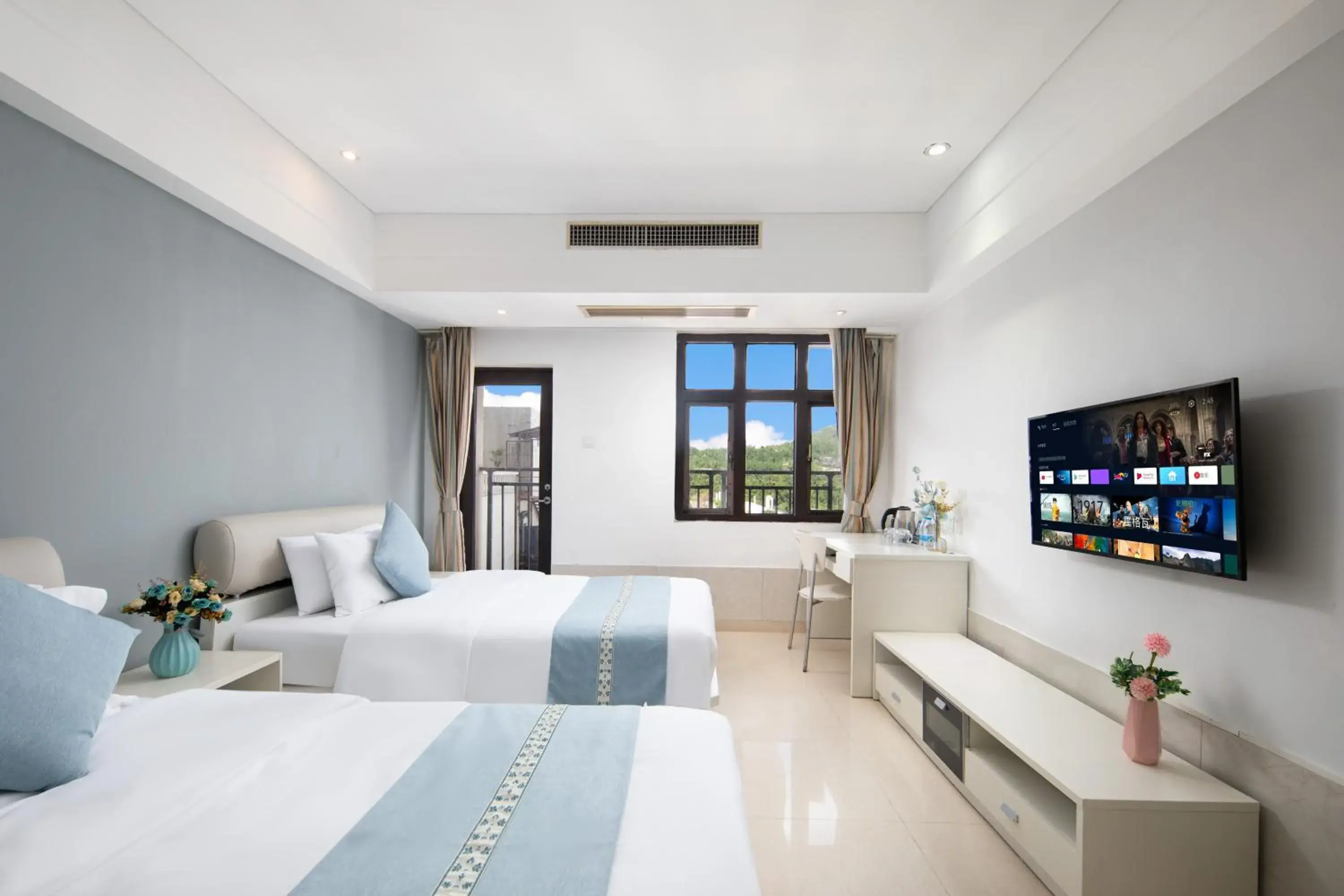 Twin Room with City View in Sanya Xintai Seaview Hotel Twin Room with City View in Sanya Xintai Seaview Hotel