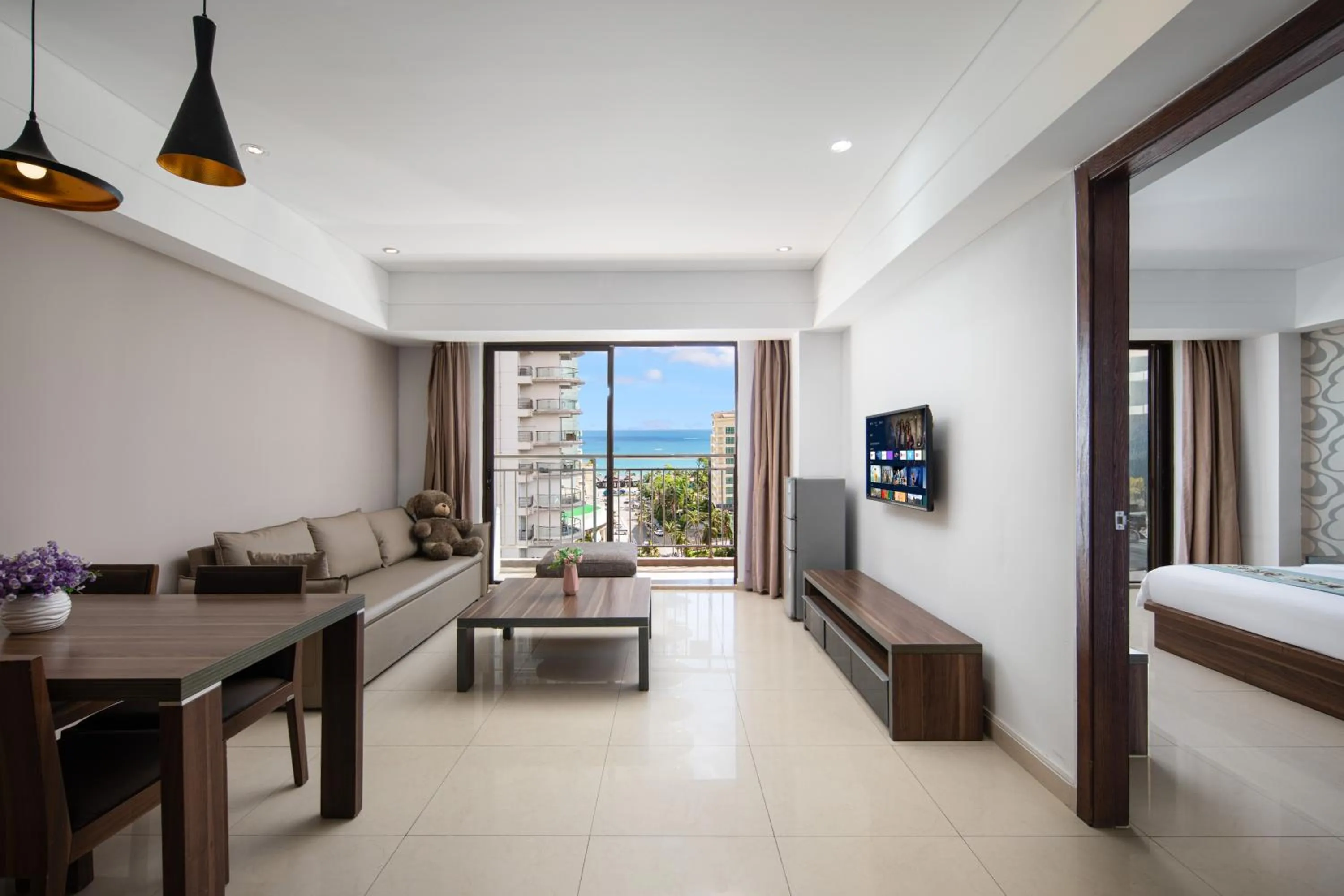 Living room, Bed in Sanya Xintai Seaview Hotel