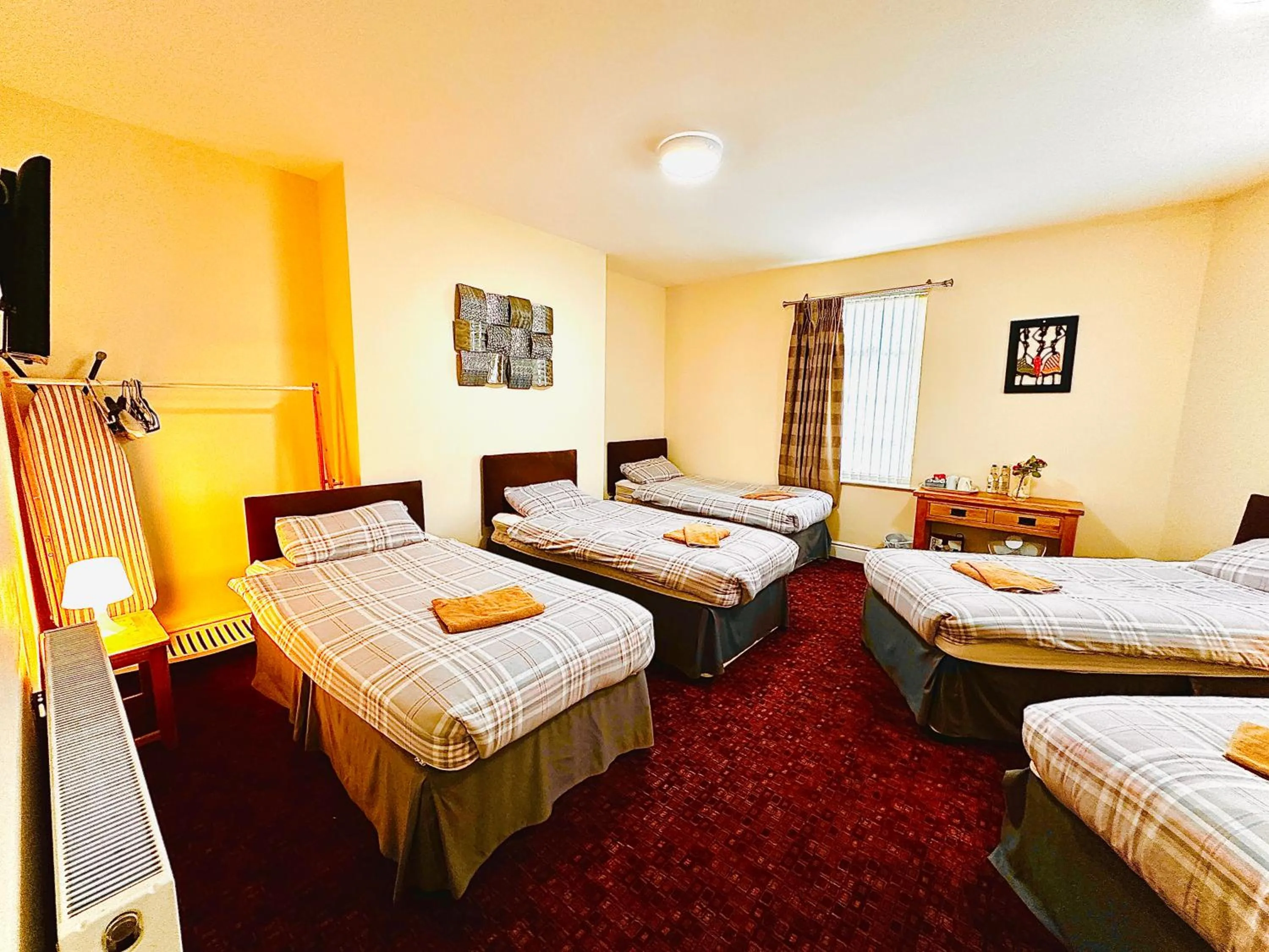 TV and multimedia, Bed in The Cabbage Hall Hotel