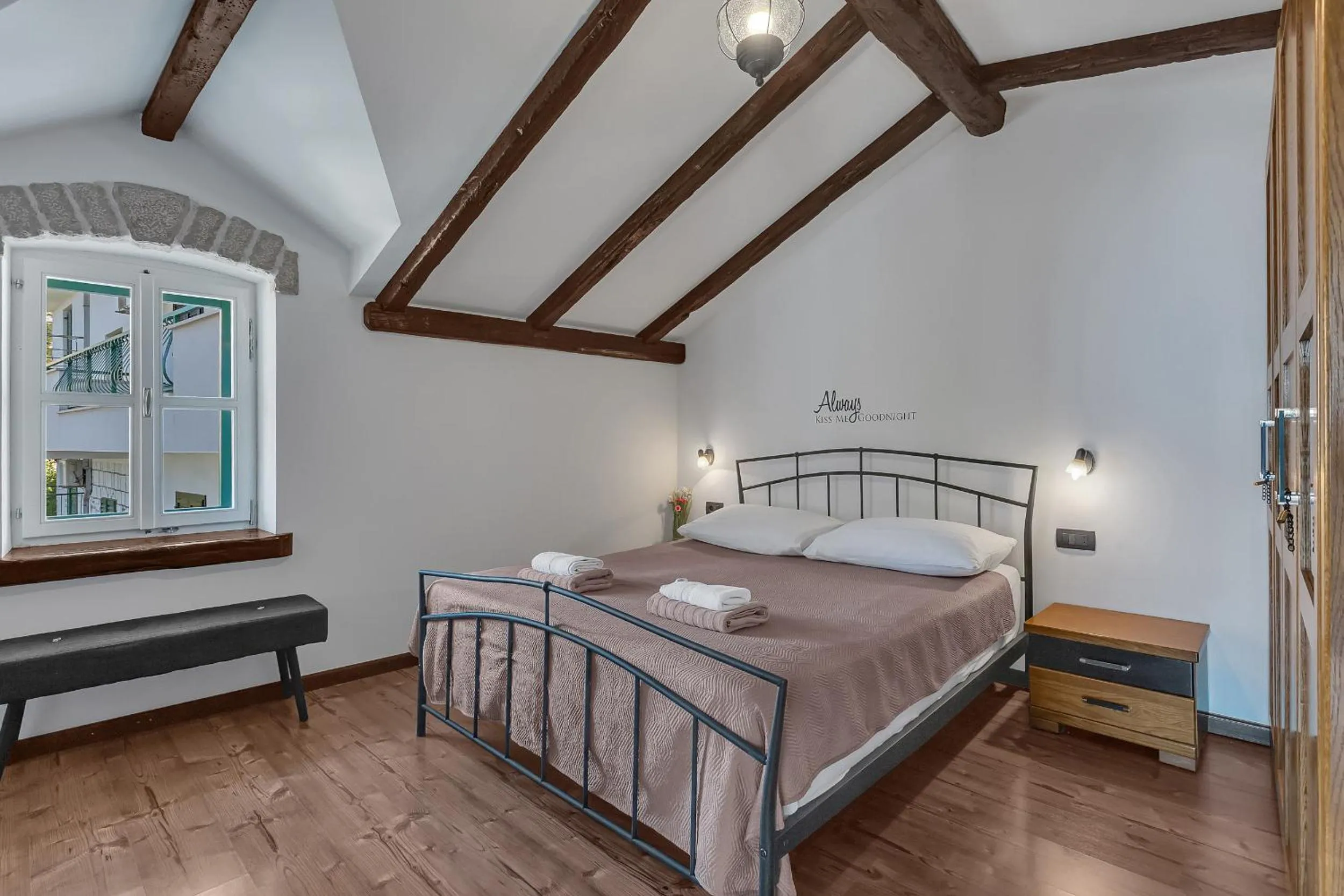 Bed in Villa Luma - Makarska Exklusiv
