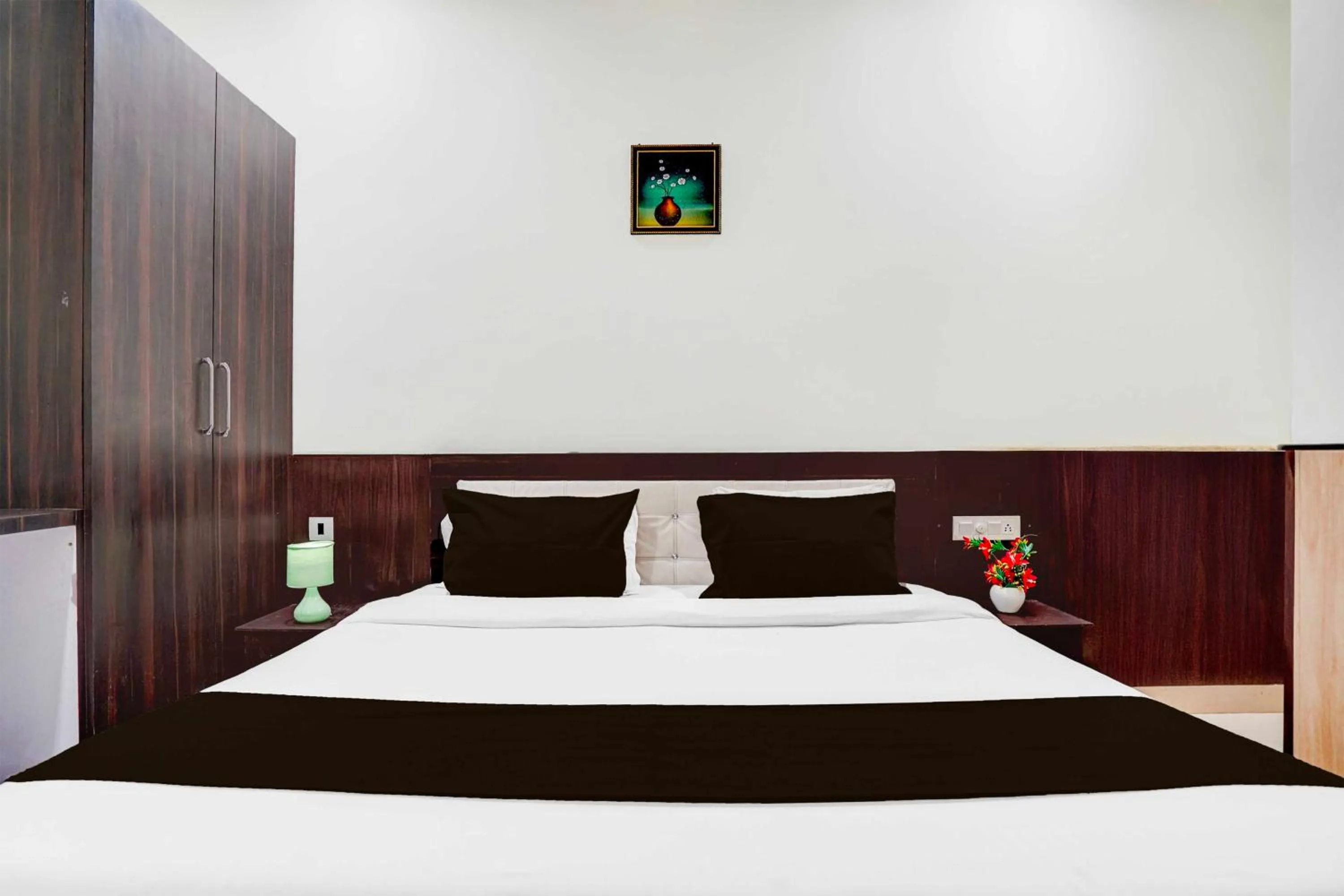 Bedroom, Bed in Hotel O Faizabad Road Opp BBD University