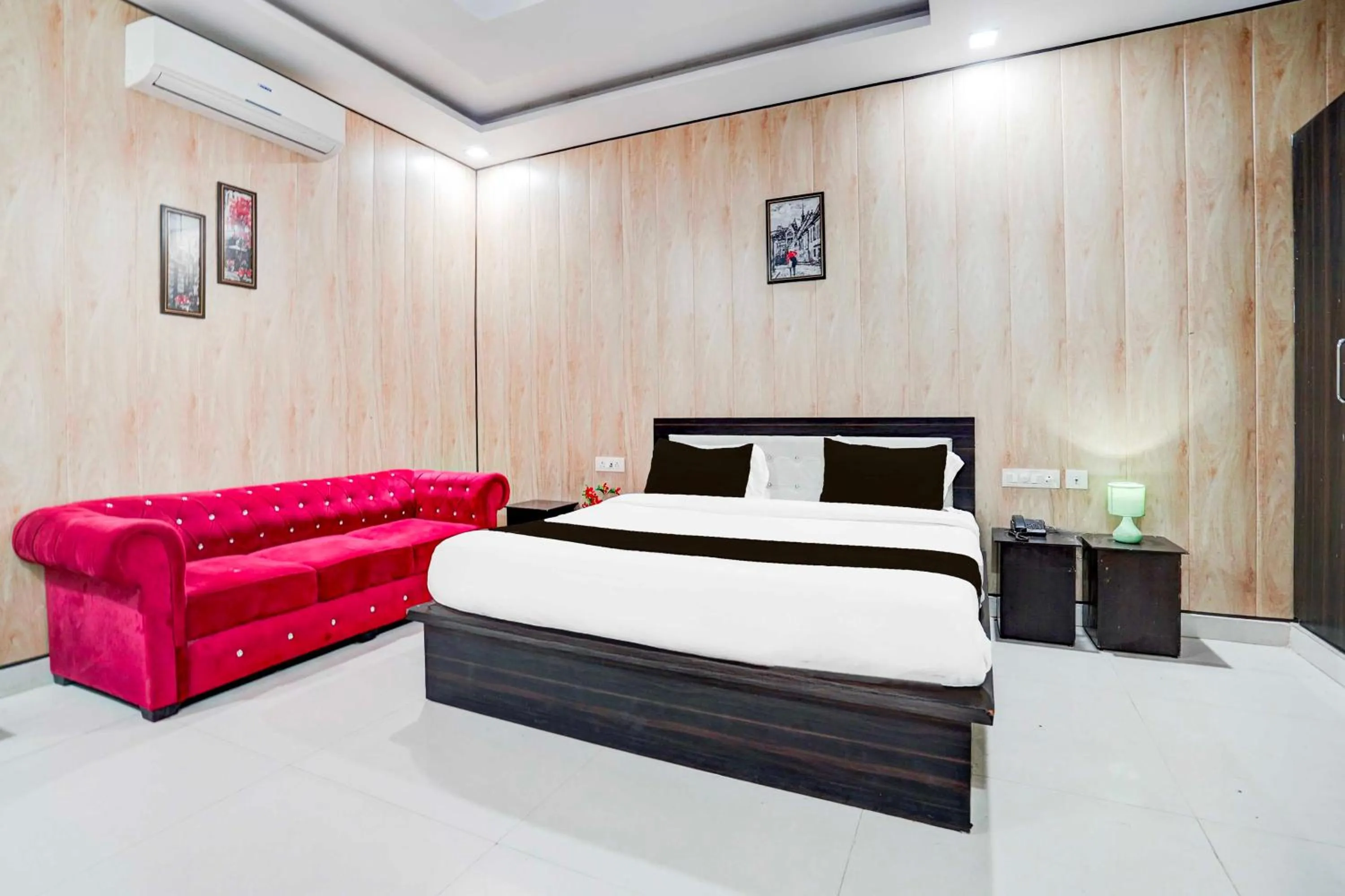 Bedroom, Bed in Hotel O Faizabad Road Opp BBD University